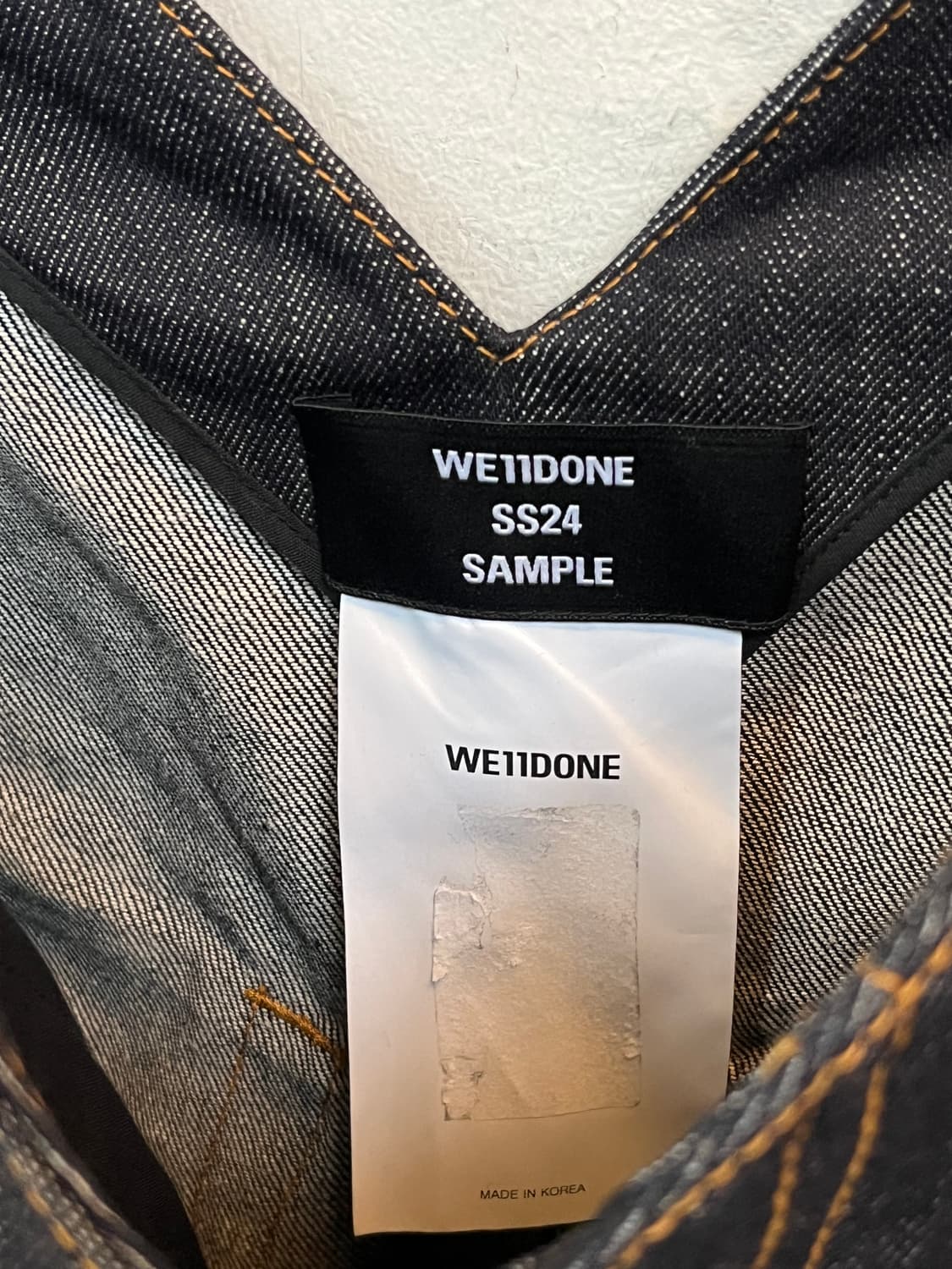 We11done SS24 언이븐 싸이 라이즈 와이드 데님 팬츠 상품이미지3