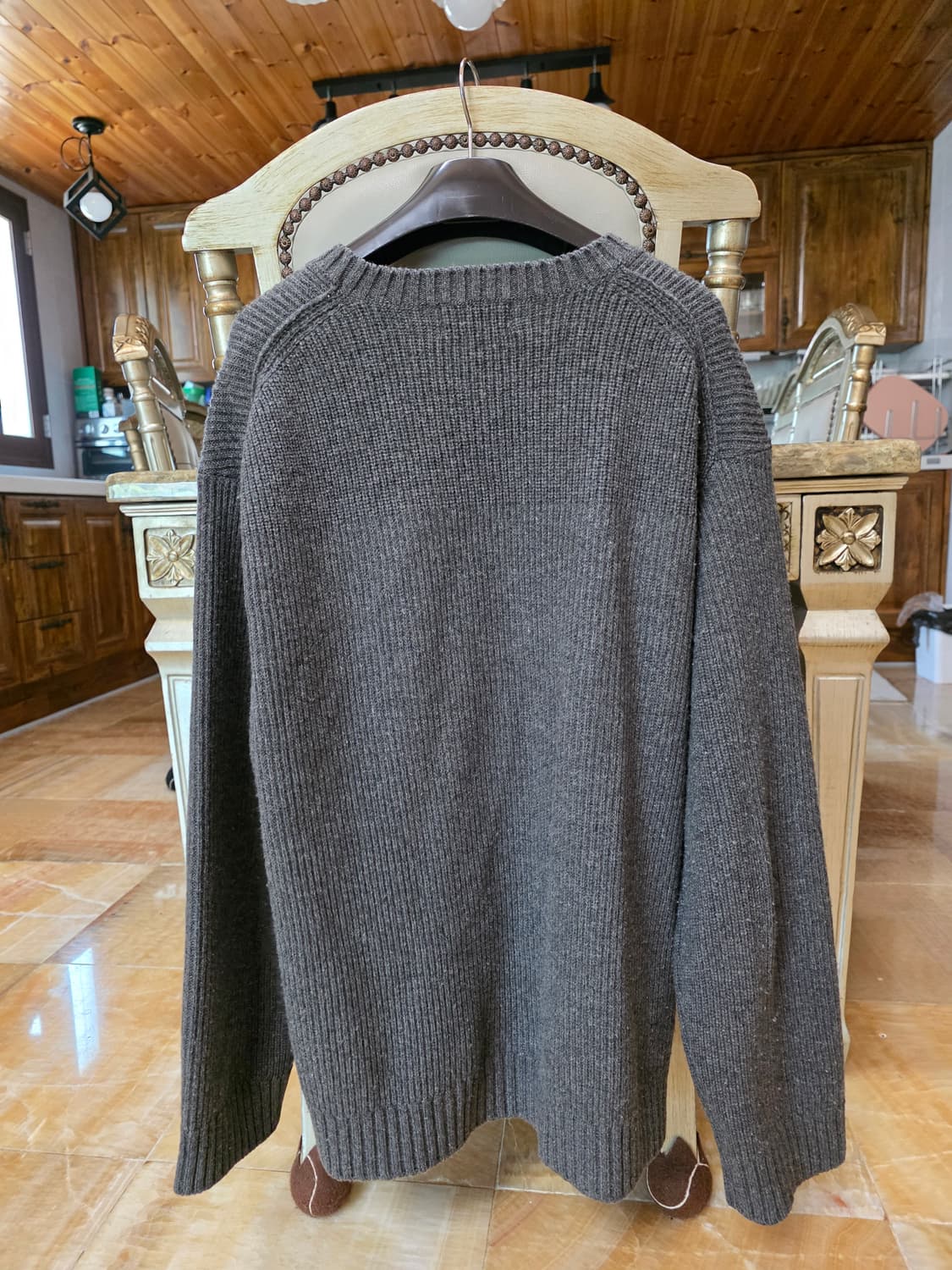 타임옴므 울라운드넥 니트 탑 다크그레이 상품이미지2