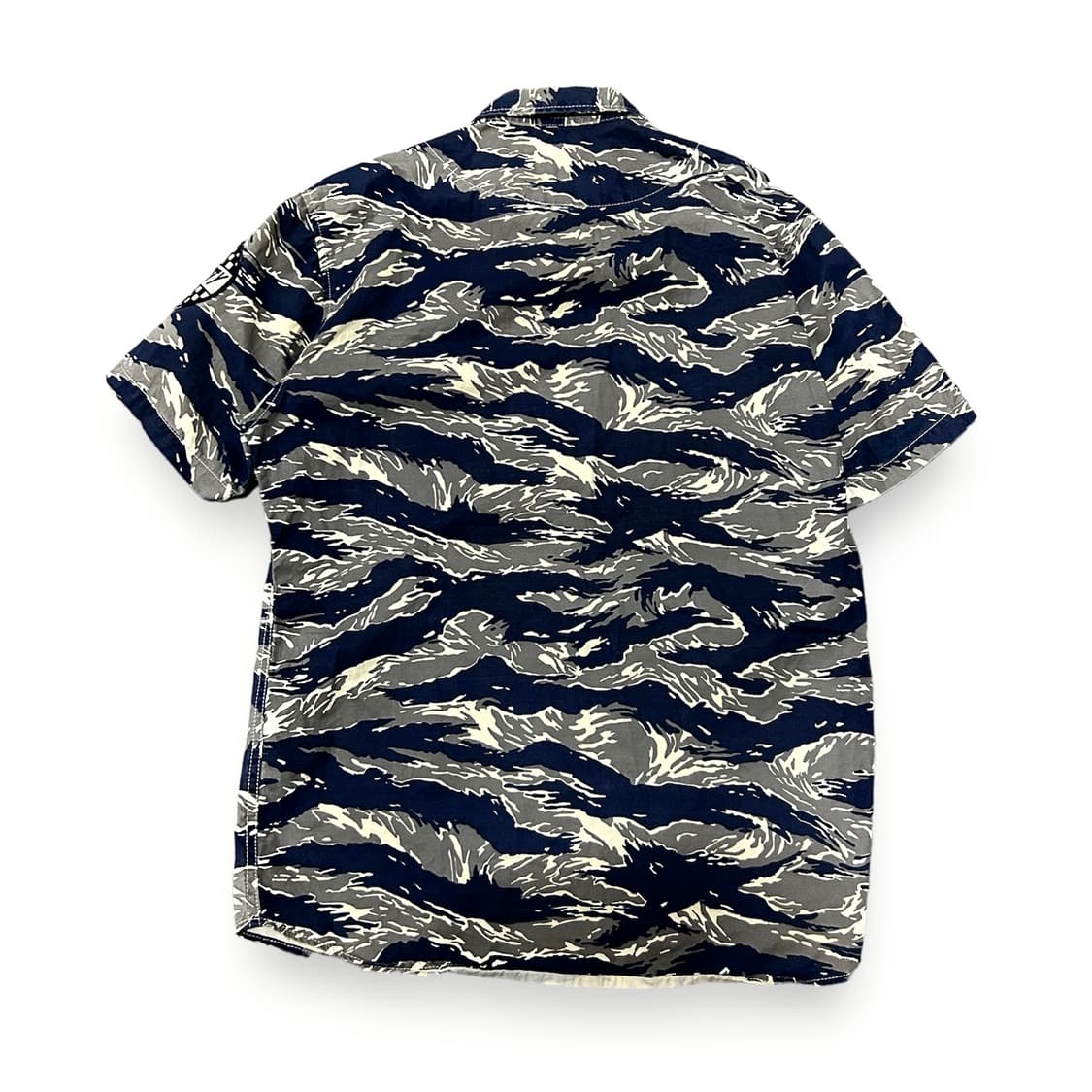 Avirex Tiger Camo 1/2 Shirts 상품이미지2