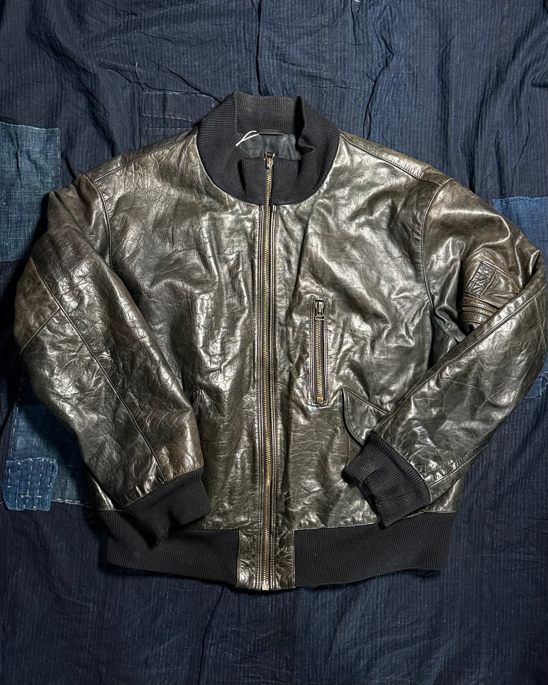 90‘s 알마니 진스 레더 봄버 자켓 40 상품이미지1