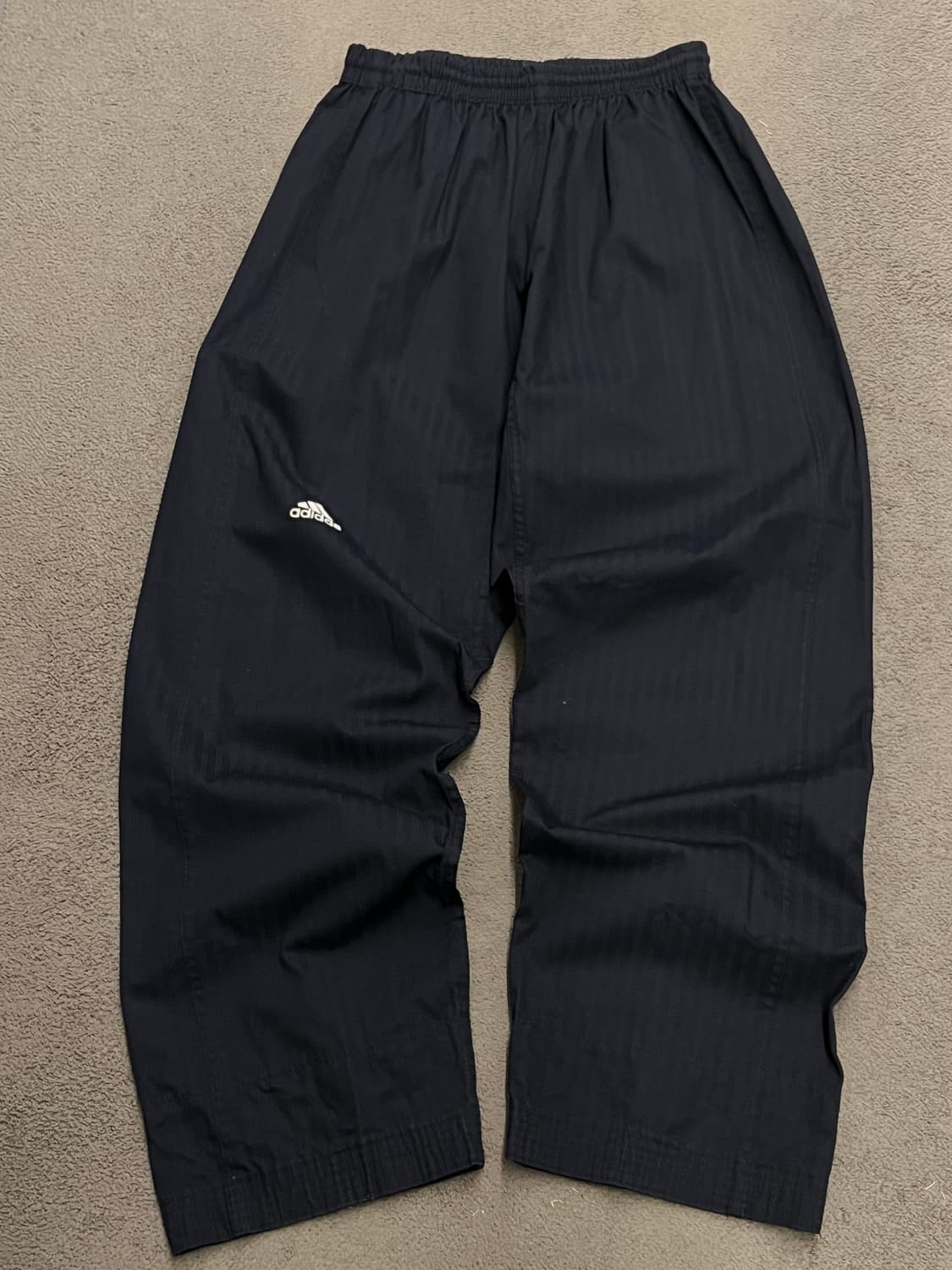 아디다스 올드스쿨 스트라이프 밴딩 와이드 대장급 팬츠 처분  상품이미지1