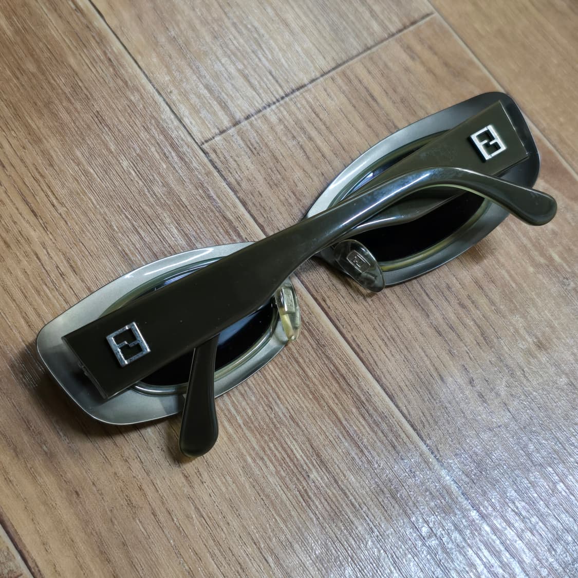 FENDI  펜디 선글라스 새상품 상품이미지3