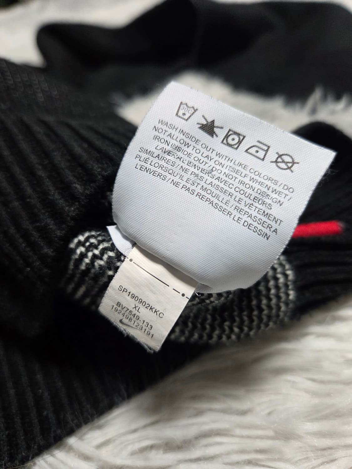 슈프림 x 나이키 스우시 스웨터 니트 블랙 상품이미지4