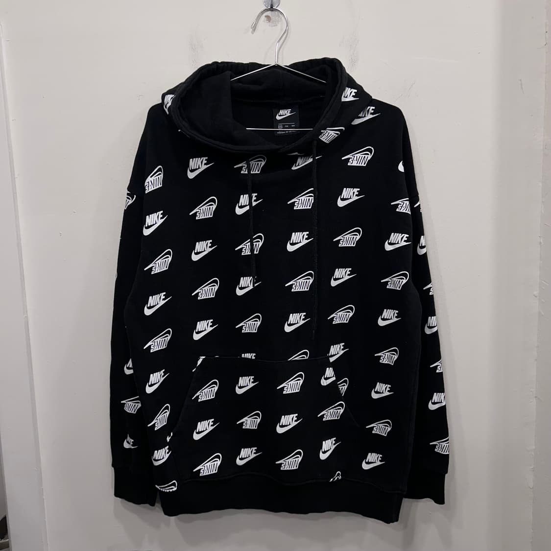 나이키 올드스쿨 에센셜 프린트 풀오버 후드티 상품이미지2