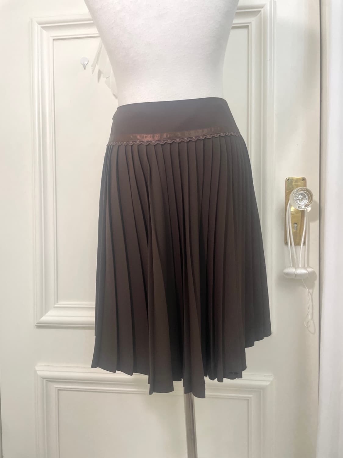 brown satin bow point pleats midi skirt 상품이미지4