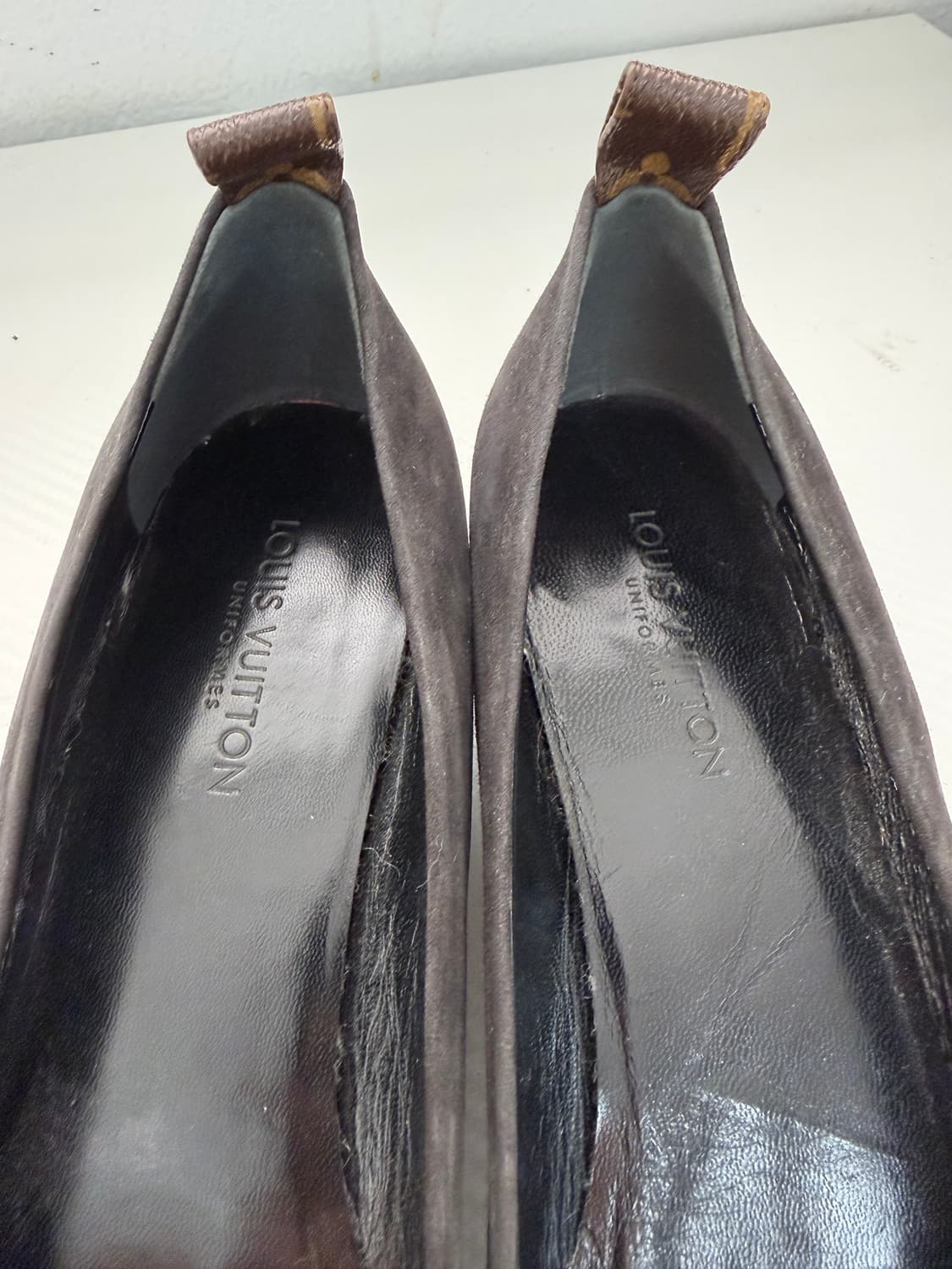 정품) 루이비통 블랙 스웨이드 플랫 슈즈 구두 39.5 상품이미지7