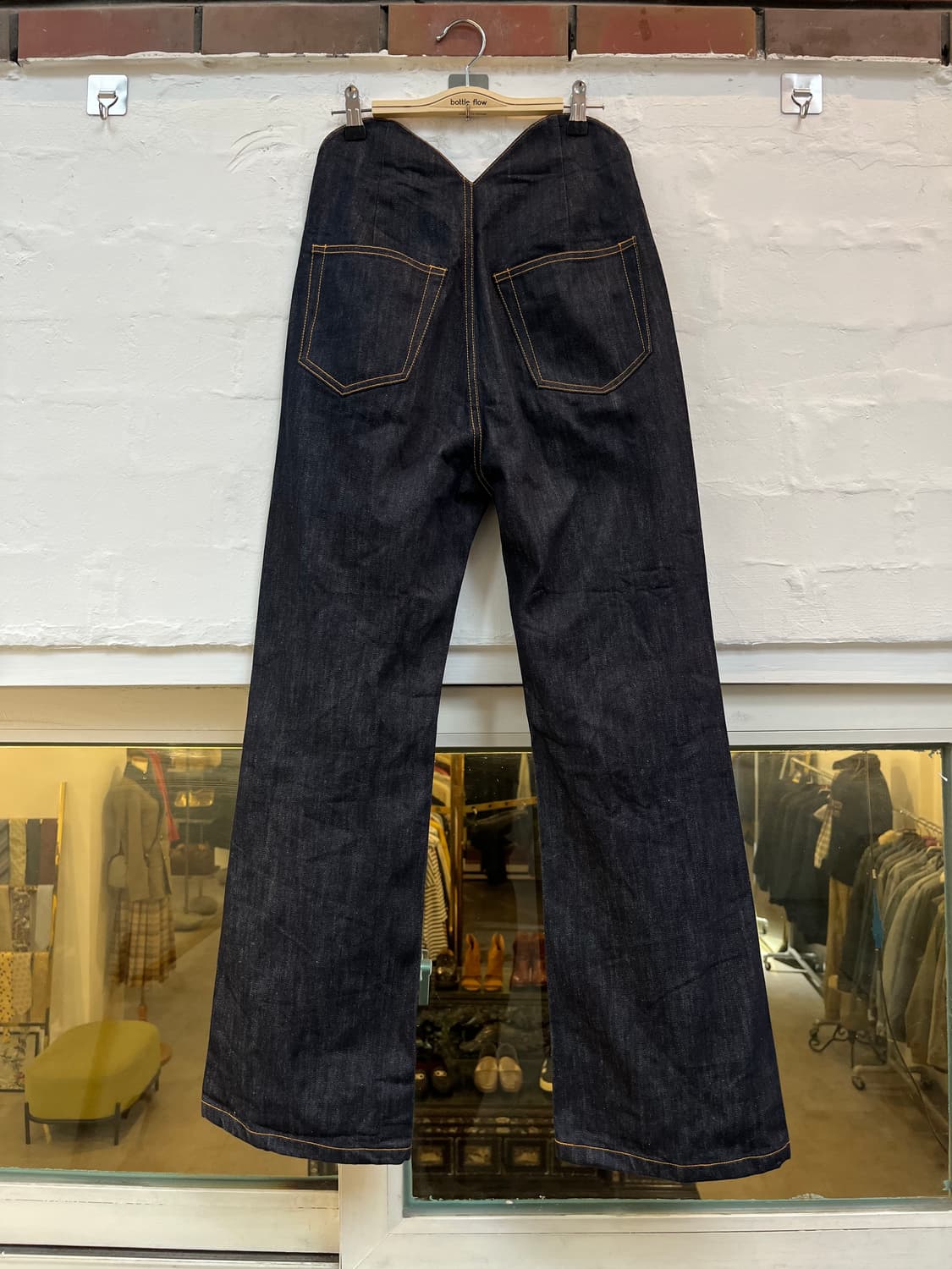 We11done SS24 언이븐 싸이 라이즈 와이드 데님 팬츠 상품이미지6