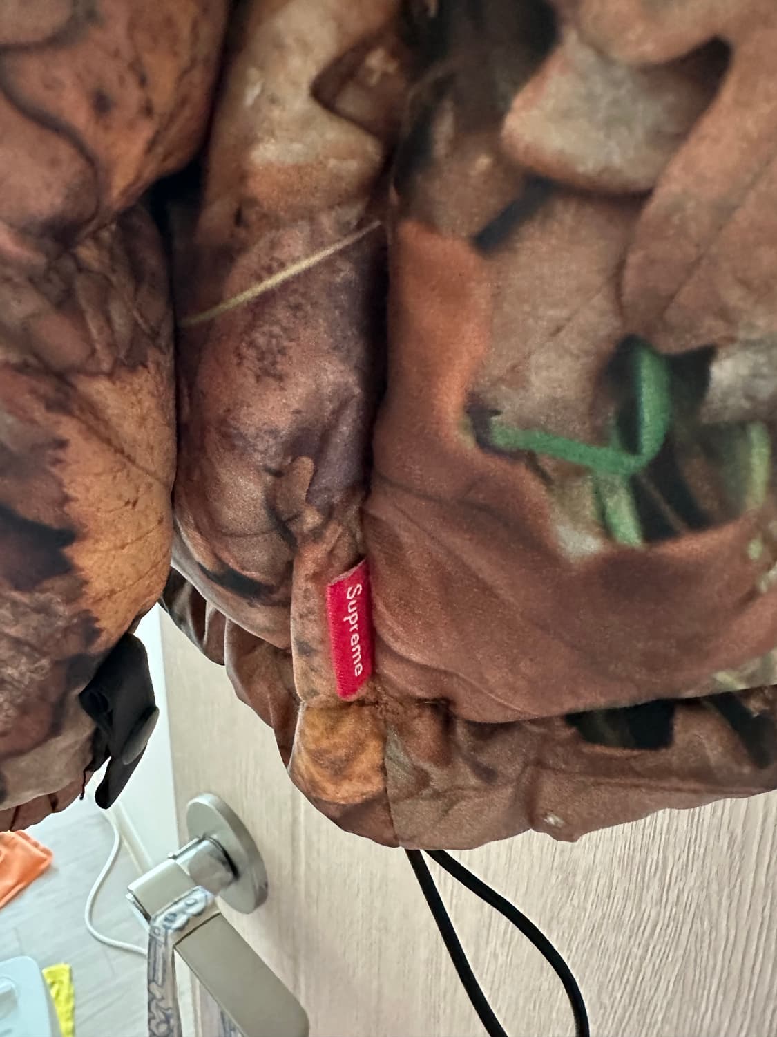 슈프림 노스페이스(슈노) 낙엽 눕시 팝니다. 상품이미지2