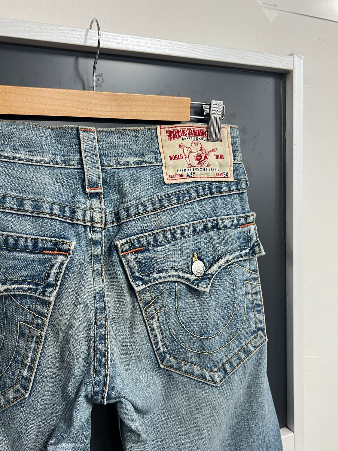 True Religion 트루릴리전 조이 나팔핏 부츠컷 연청 데님 팬츠 상품이미지2