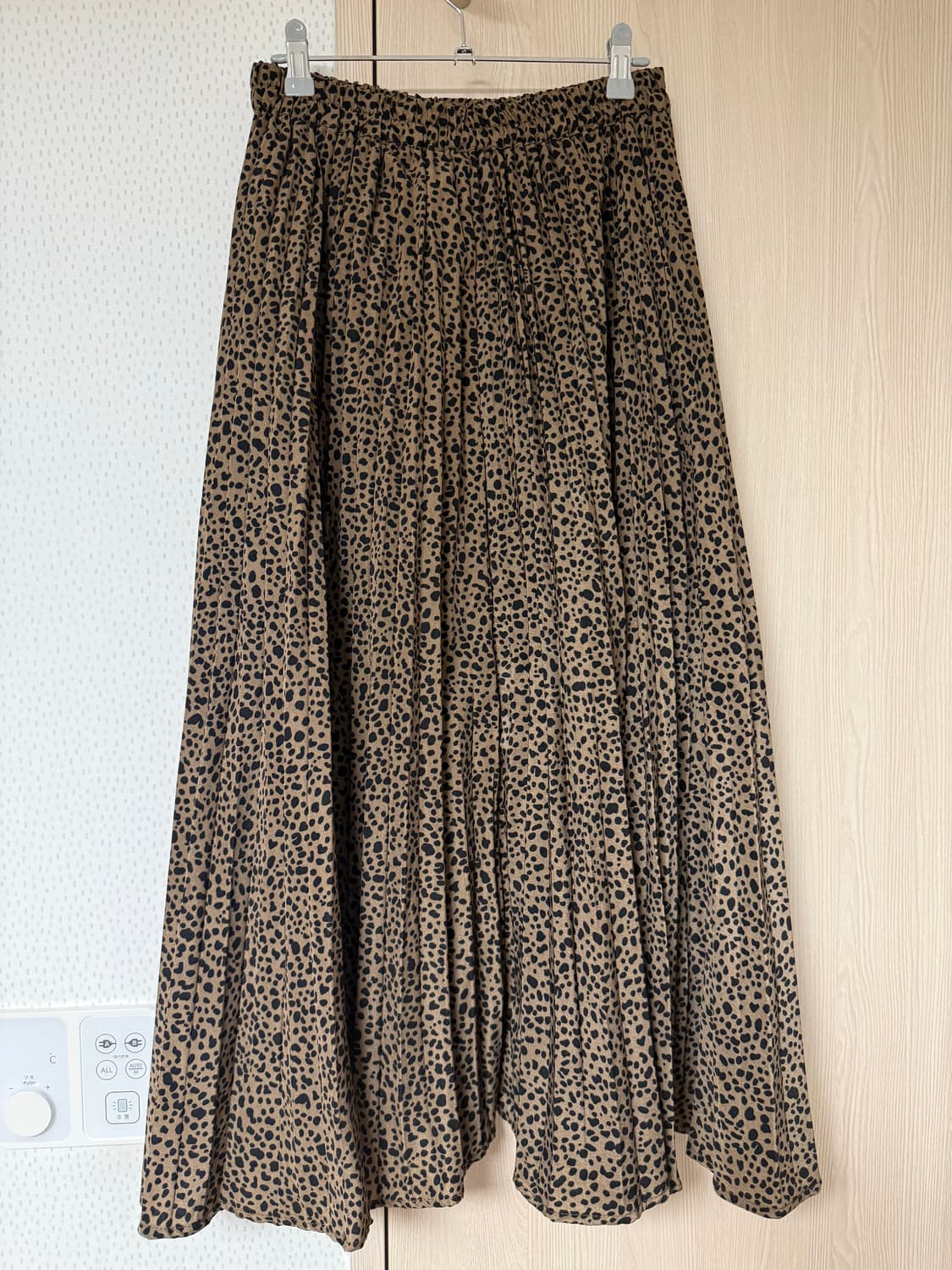 레오파드 플리츠 밴딩 롱 스커트 상품이미지1