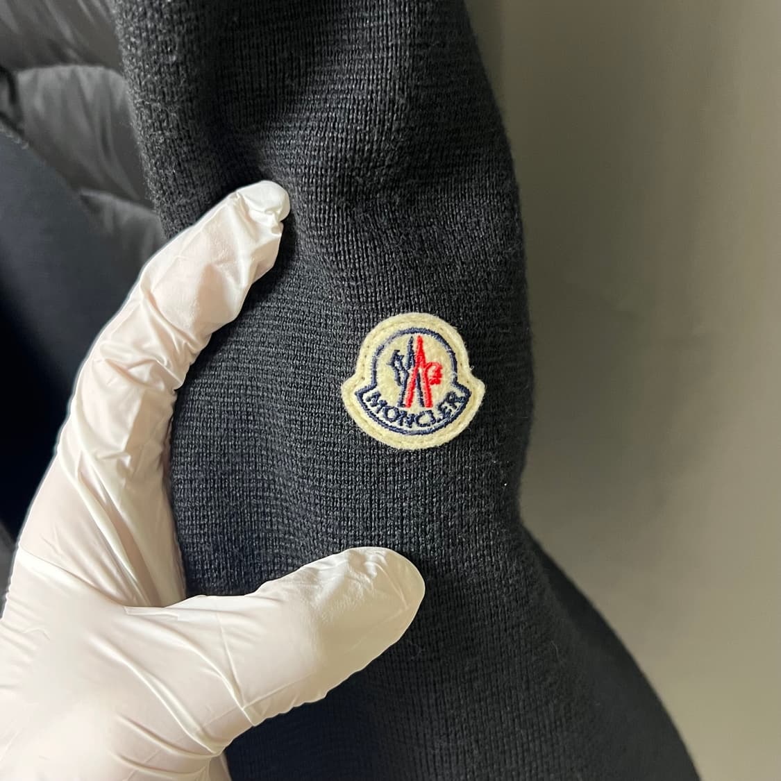 [정품] 신형 23FW / 몽클레어 니트패딩 블랙 M size 상품이미지2