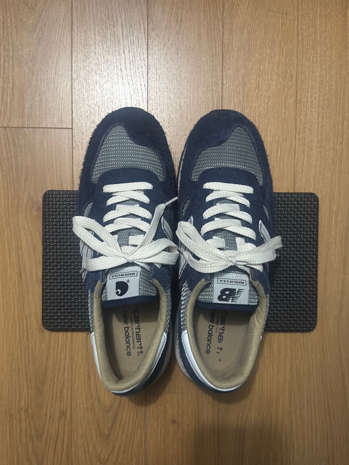 뉴발란스 X 칼하트윕 990v1 상품이미지2