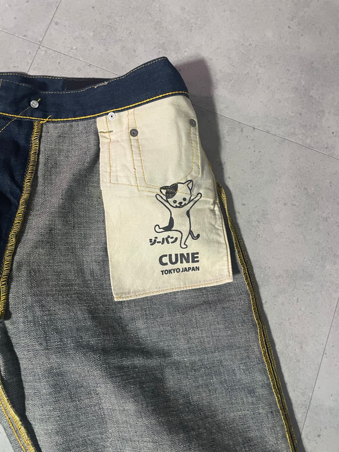CUNE 백프린트 데님 상품이미지4