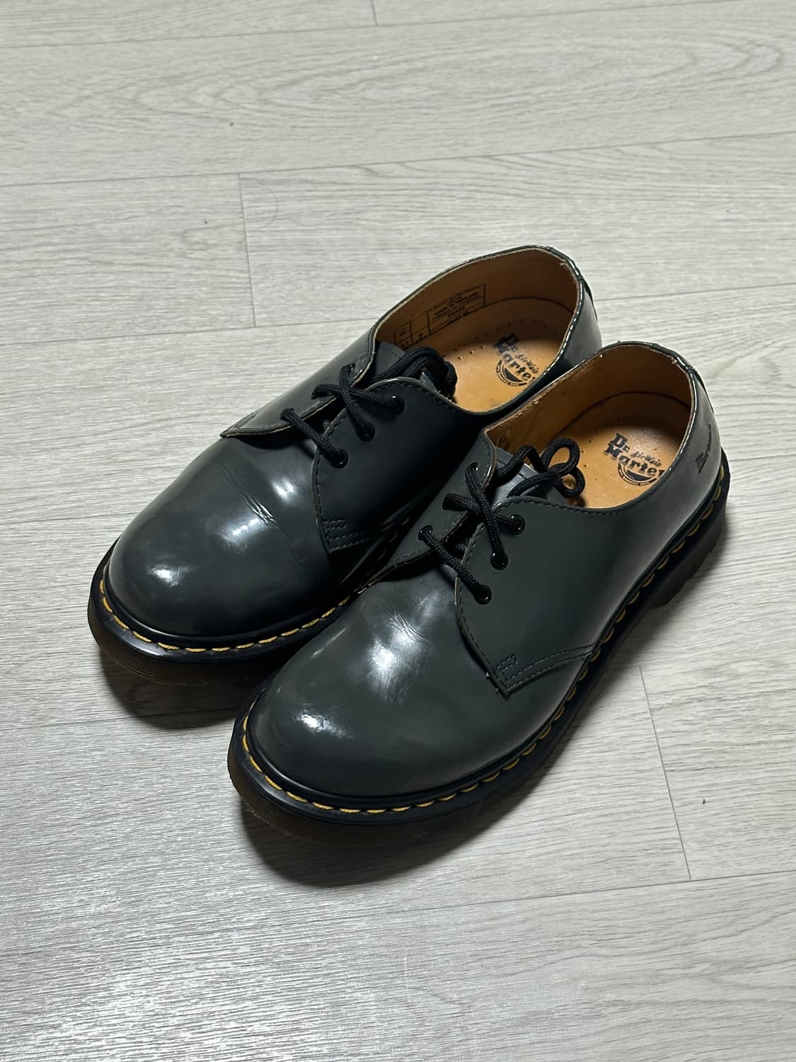 닥터마틴 1461W 스무스 그레이 260 uk7 상품이미지1