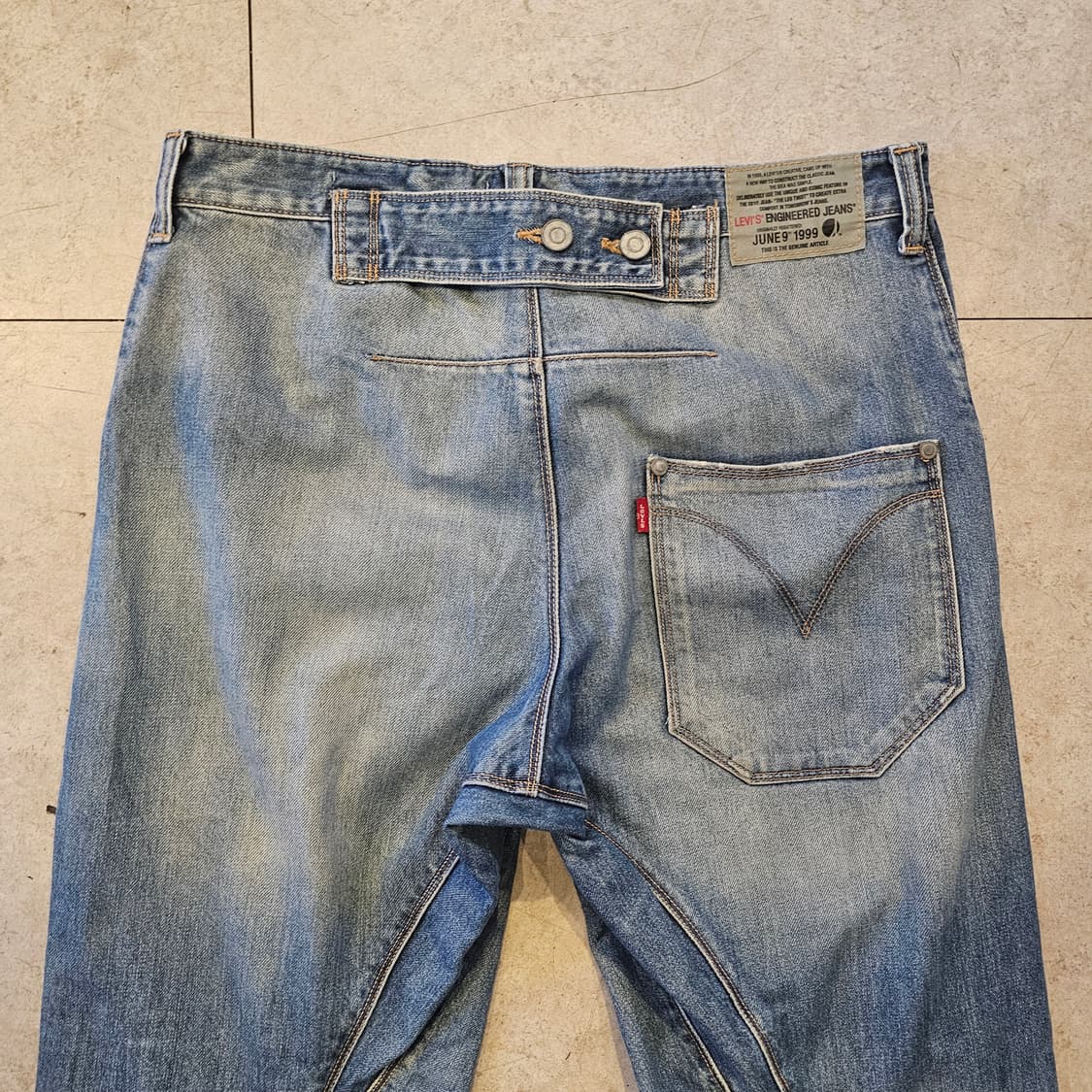 리바이스 엔지니어드 1세대 팬츠 상품이미지2