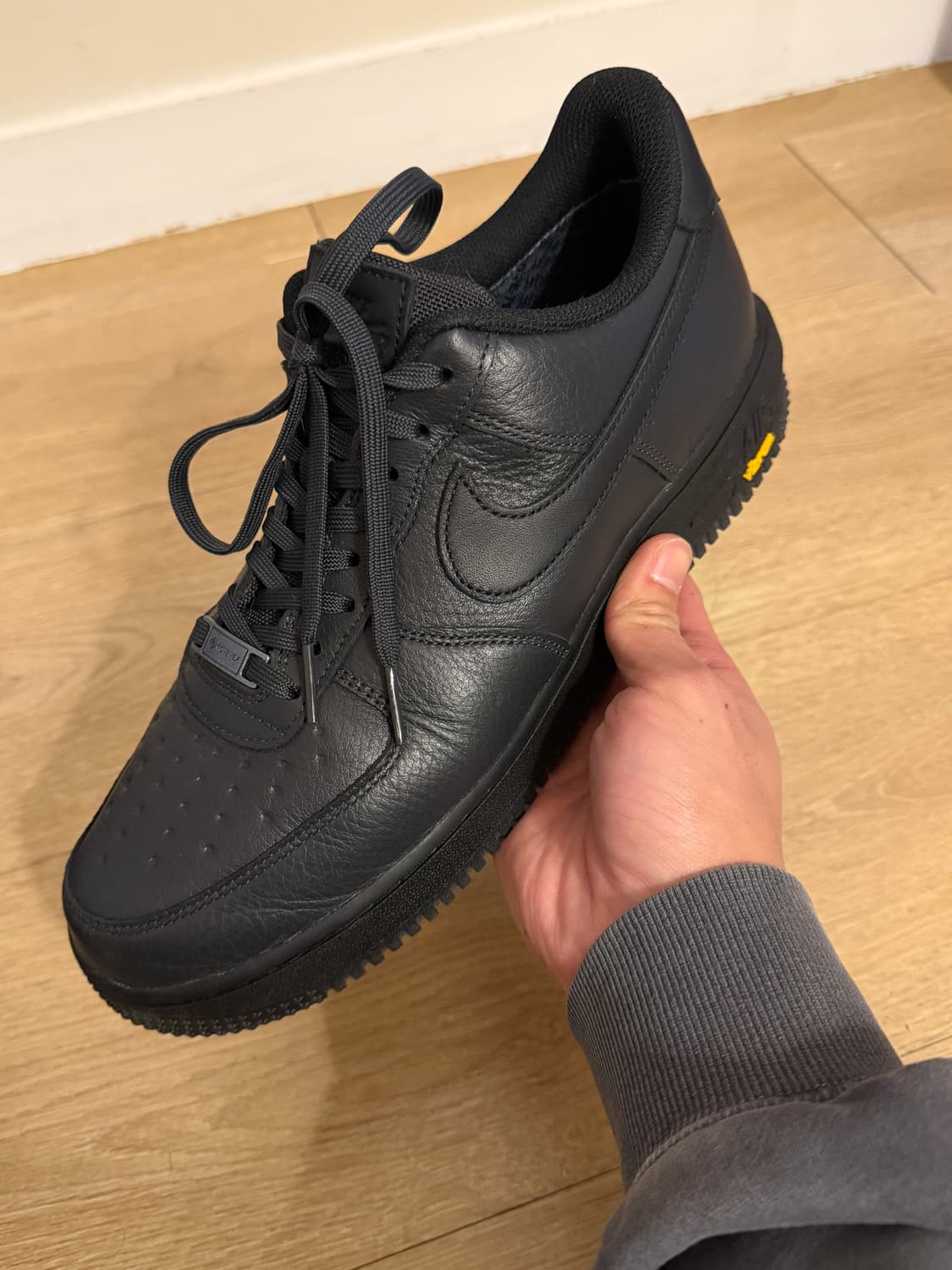 나이키 에어포스1 비브람 고어텍스 280 상품이미지1