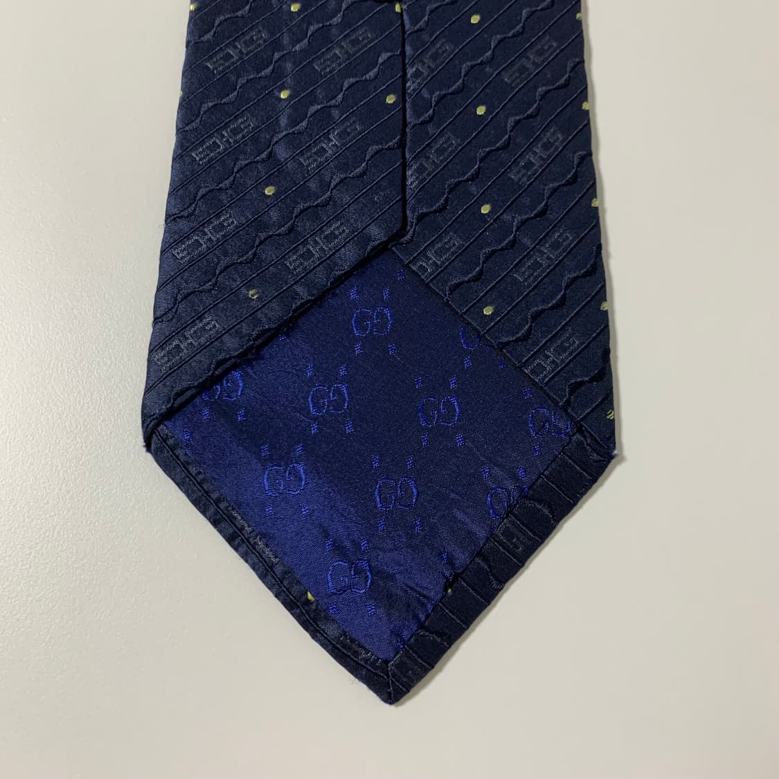 구찌(GUCCI) 명품 GG모노그램 넥타이 B+등급 9.4cm 상품이미지5