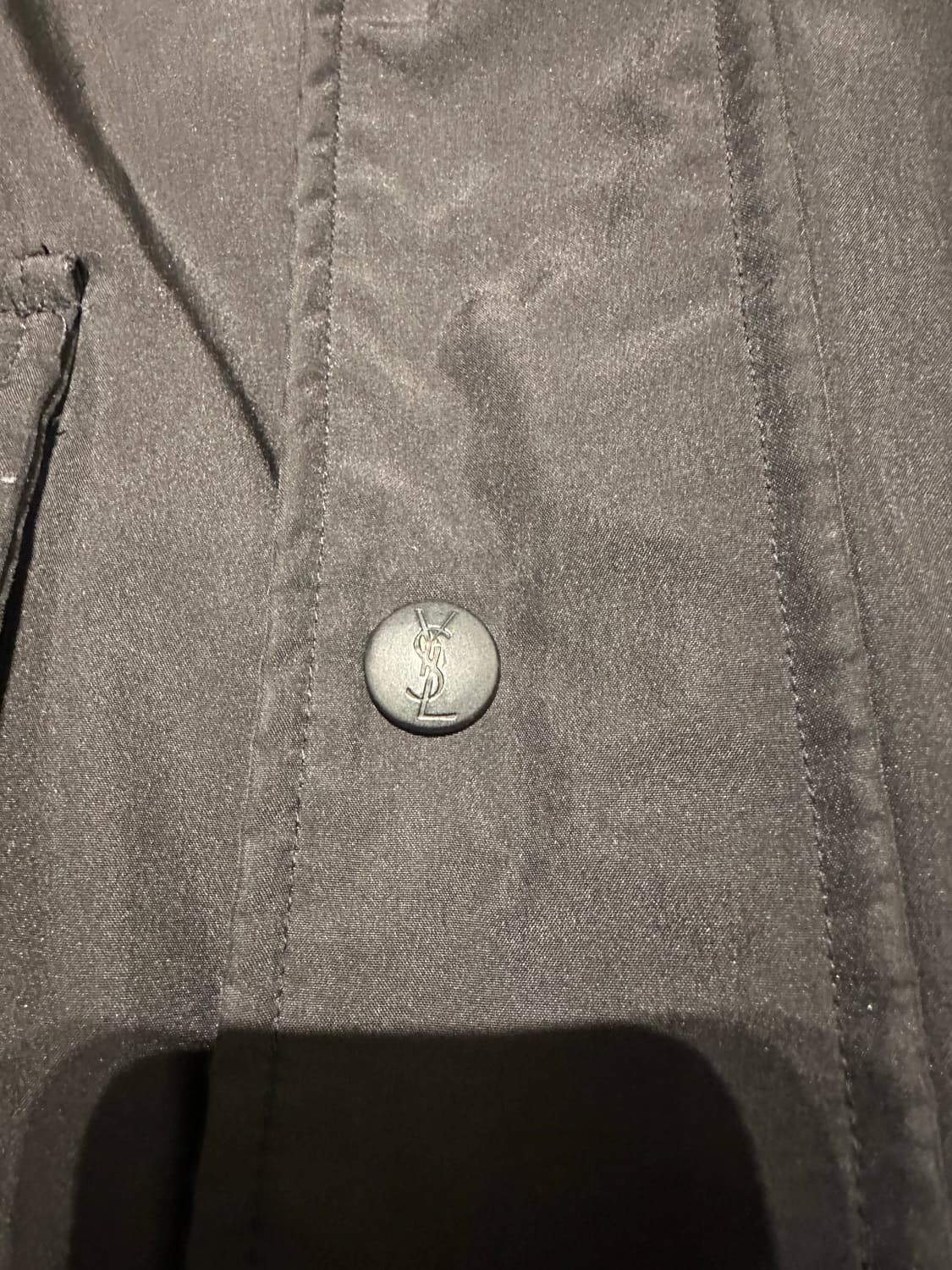 YSL 입생로랑 로고 블랙 폴리쉘 패디드 왁싱 점퍼 자켓 105 상품이미지3