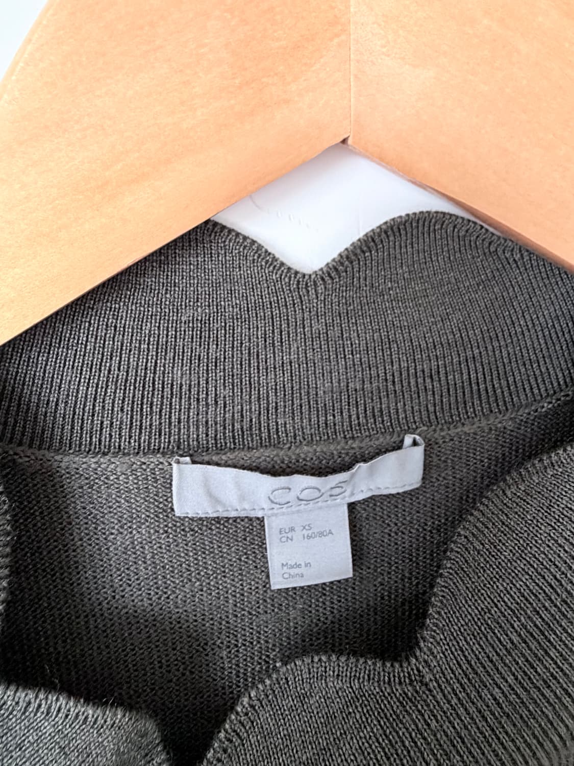 코스 COS 3종 일괄 판매 (가디건2 + 원피스1) 상품이미지3