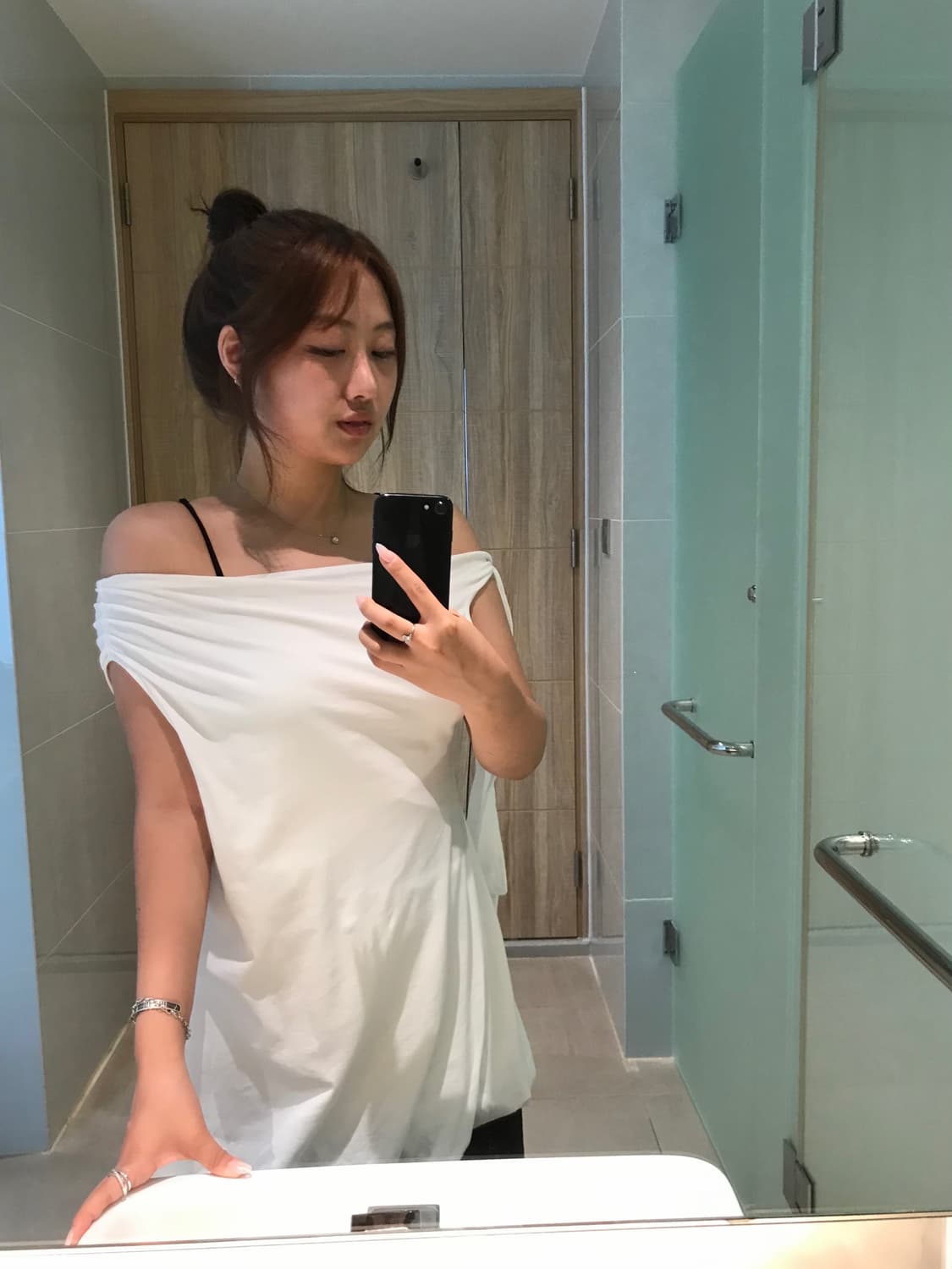 세릭 오프숄더 원숄더 벌룬 탑 상품이미지3