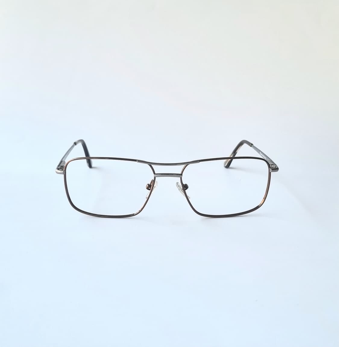 데드스탁 엣지를 더하는 투브릿지 긱시크 안경테 737 상품이미지1