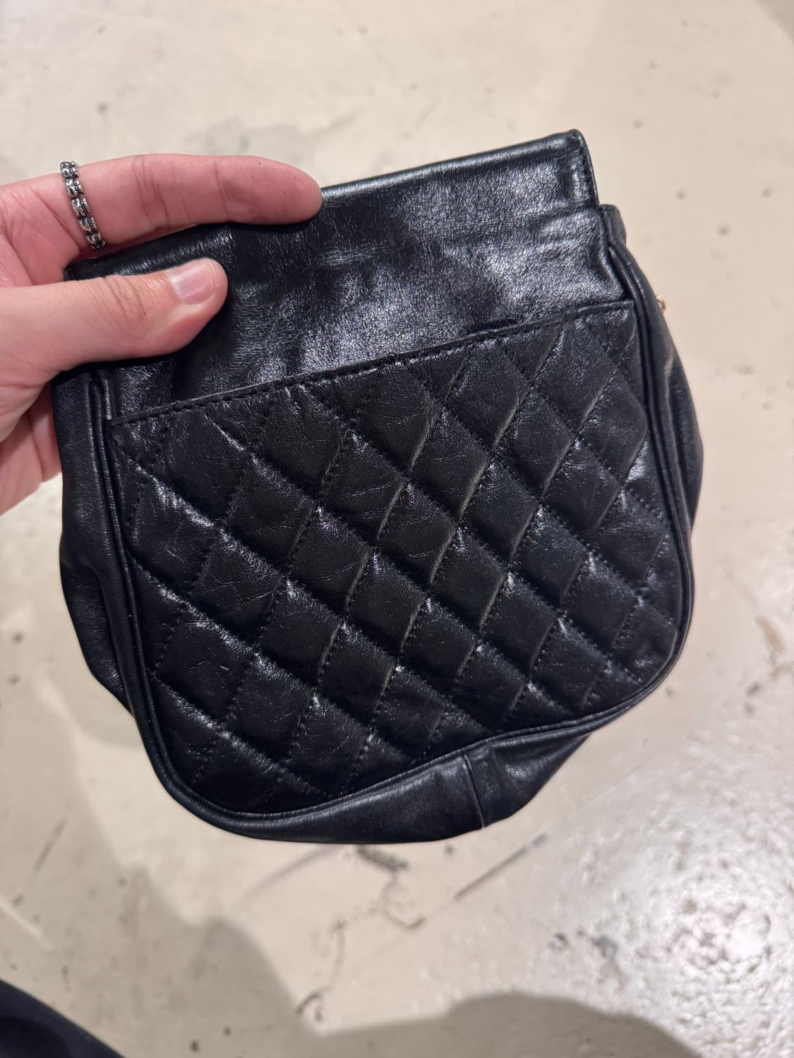 Moschino 모스키노 퀼팅 가죽 크로스백  상품이미지8