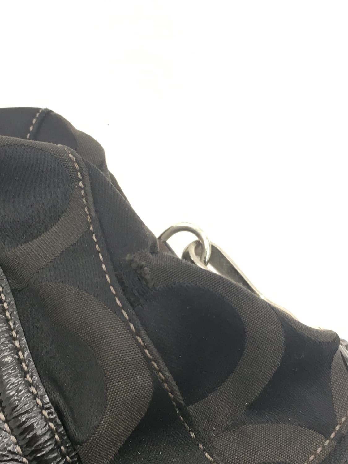 coach black mini bag w/ keyring 상품이미지6