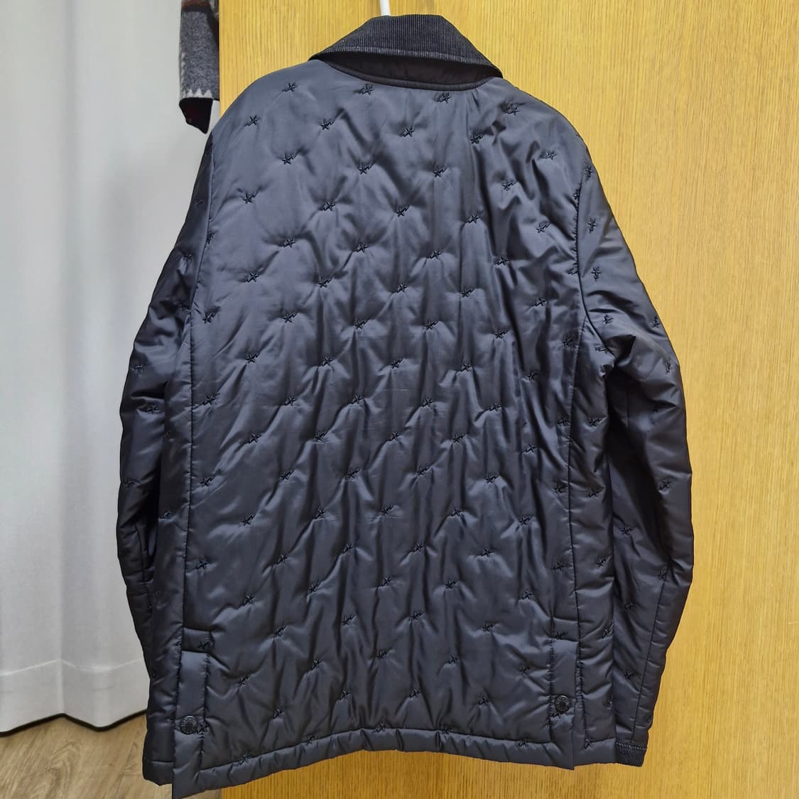 베이프 퀄팅 자켓 블랙 경량 패딩 상품이미지3