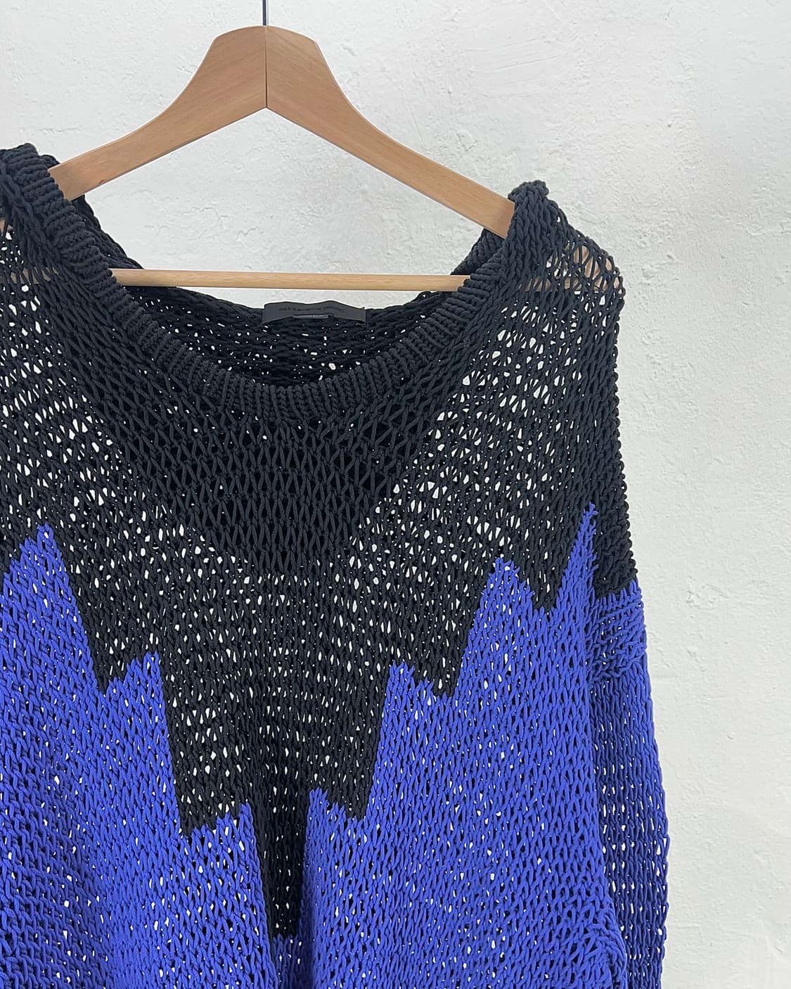 알렉산더 왕 블랙 앤 블루 컬러 블록 청키 후디 니트 스웨터 상품이미지3