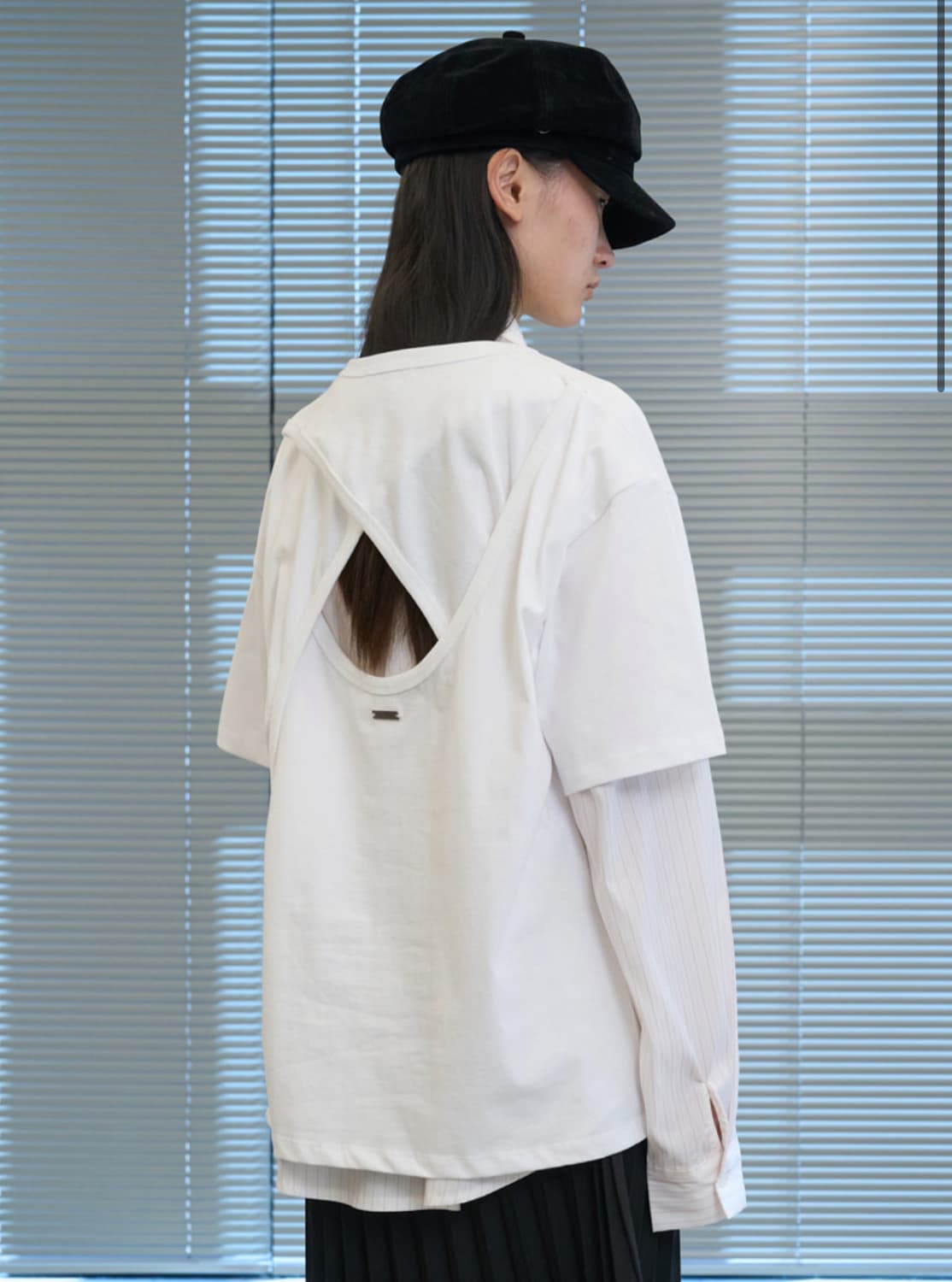 Back-Cutout T (새상품) 상품이미지1