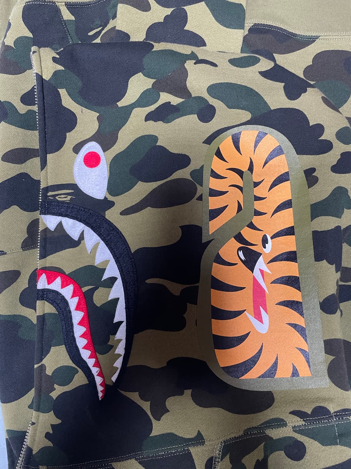 100% 정품 베이프 샤크 후드집업 녹계 XL 상품이미지3