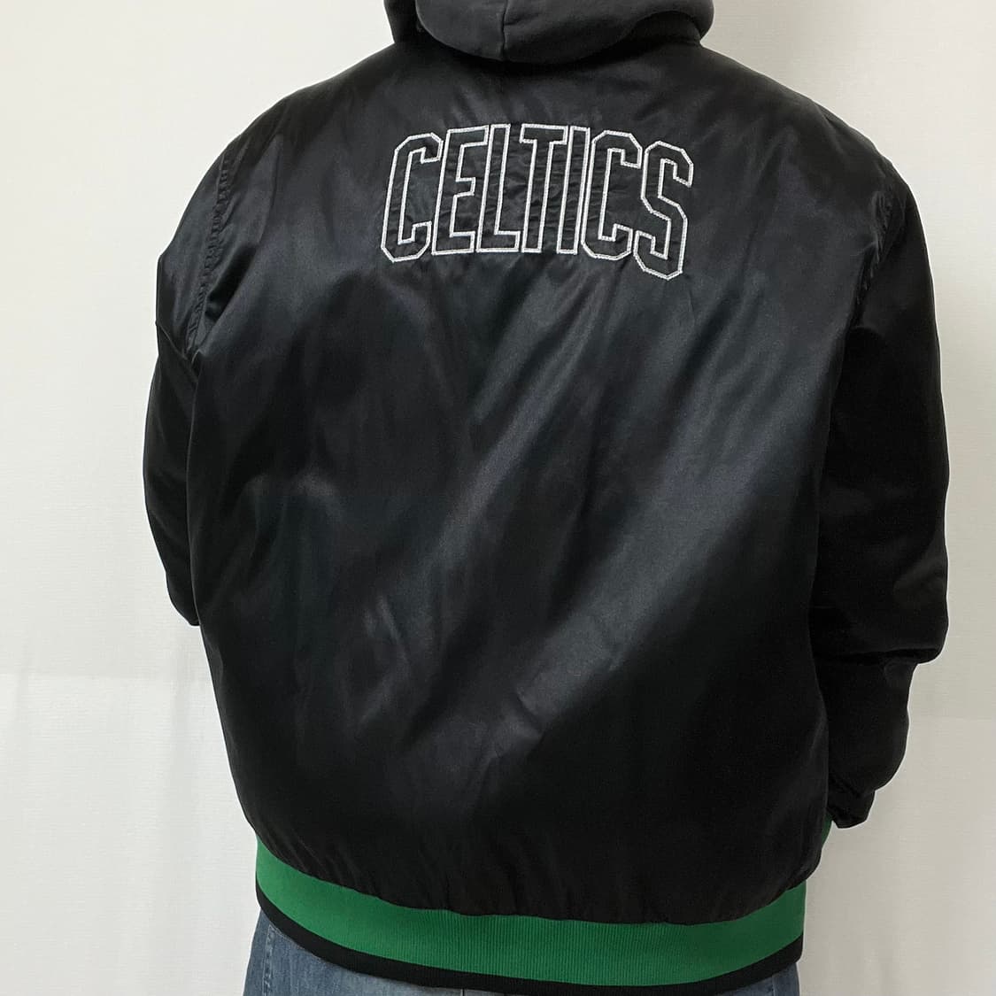 나이키 X NBA 셀틱스 리버시블 사틴 자켓 상품이미지2