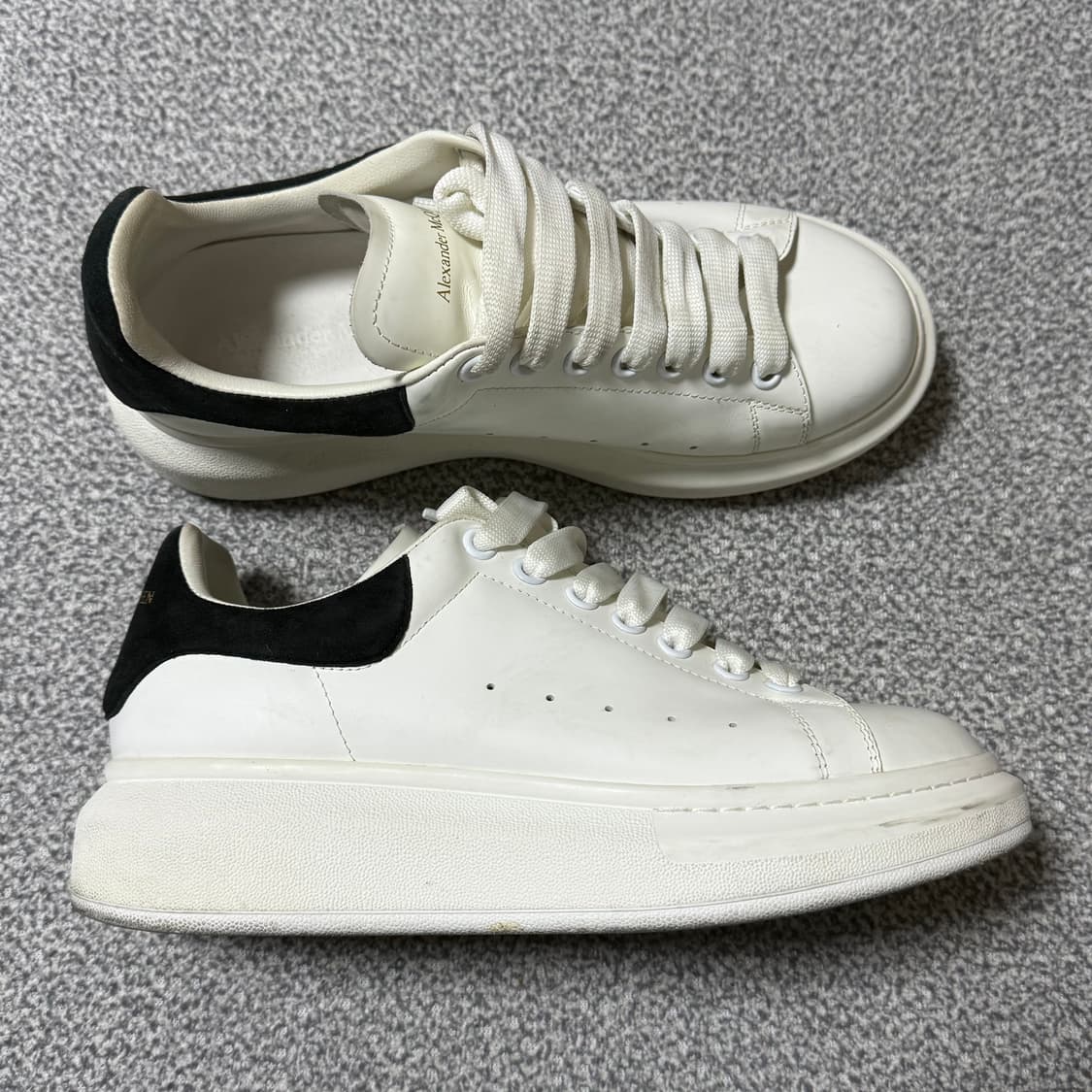 알렉산더 맥퀸 오버사이즈드 스니커즈 255-260 상품이미지9