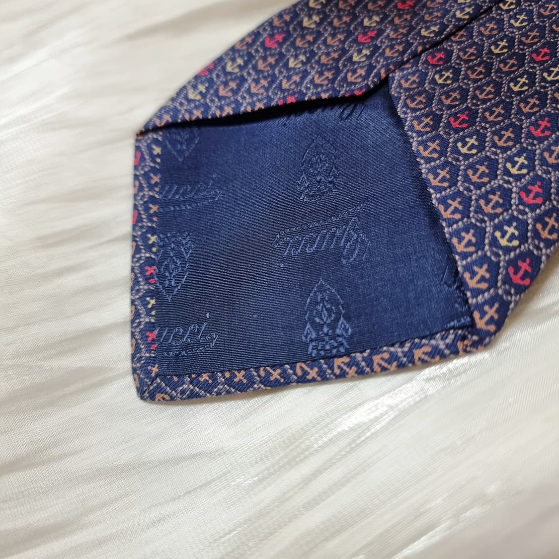 구찌 심플로고 실크100% 넥타이 (상태최상/드라이완료) 상품이미지4