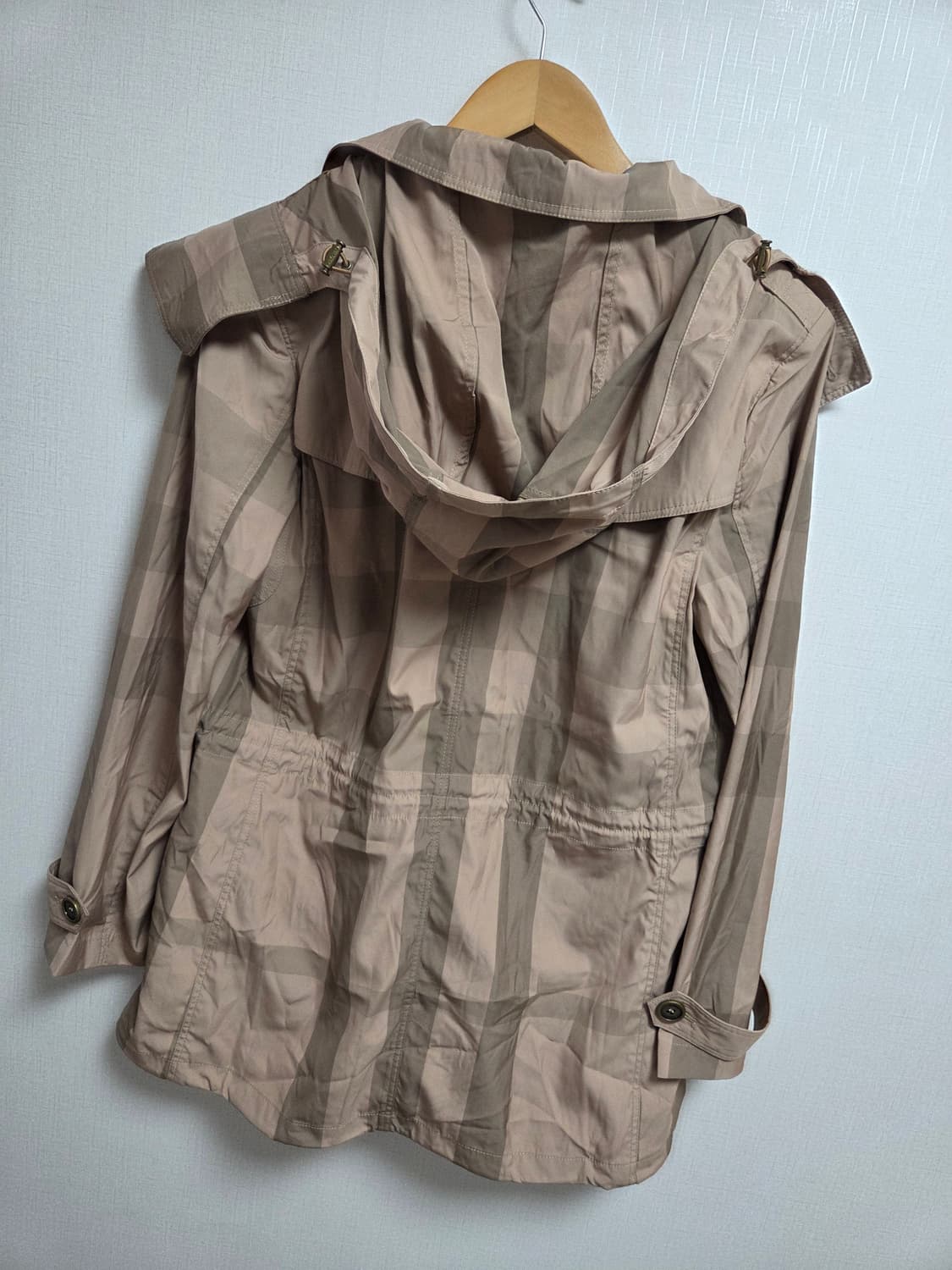 버버리 브릿 여성 체크 후드 아우터 FRA38 77정도 상품이미지9