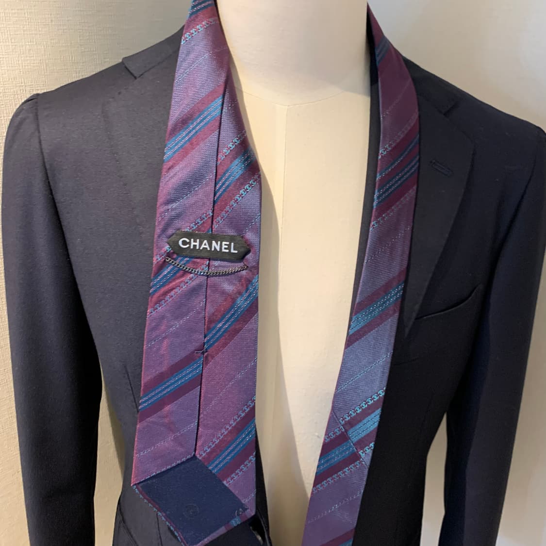 샤넬(CHANEL) 스트라이프 모노그램 명품넥타이 최상급 A 상품이미지2