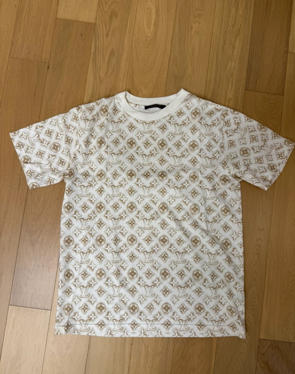 루이비통 모노그램 샌드 반팔 라지사이즈 상품이미지2