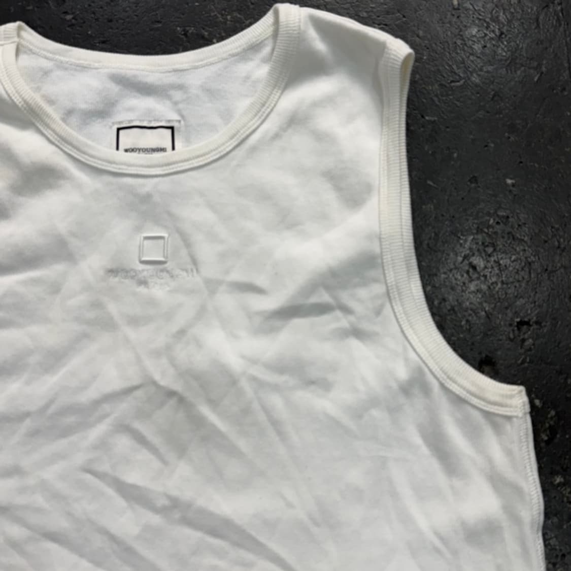 105 우영미 스퀘어로고 슬리브리스 나시  상품이미지2