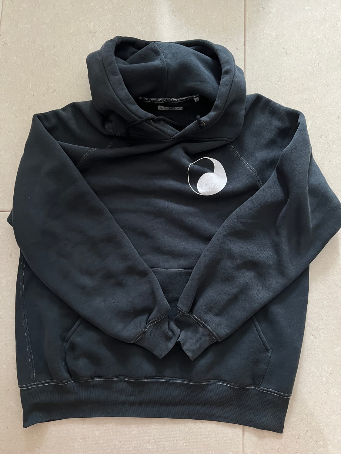 아워레가시 워크샵 후디 차콜 52사이즈  상품이미지2