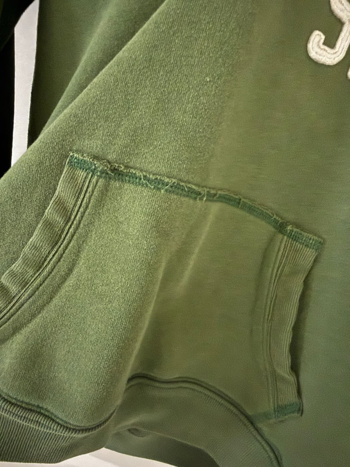 아베크롬비 카키 기모 후드티 브이넥 홀리스터 상품이미지2