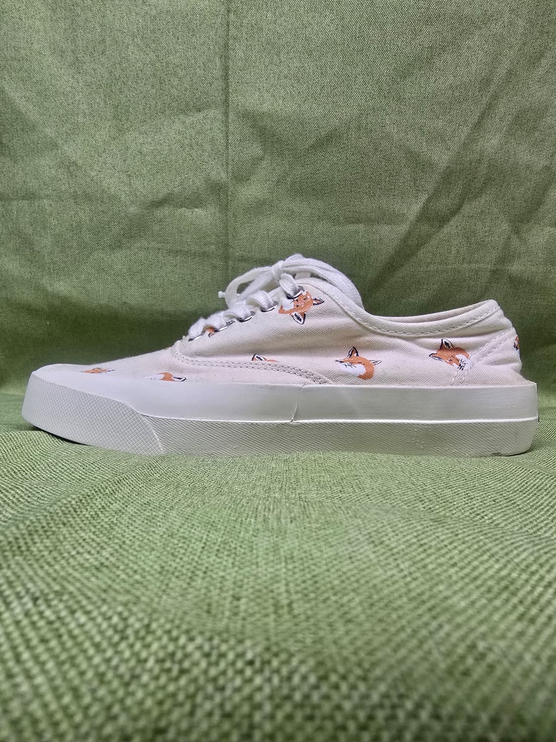 메종키츠네 올오버 폭스 스니커즈 245 상품이미지2