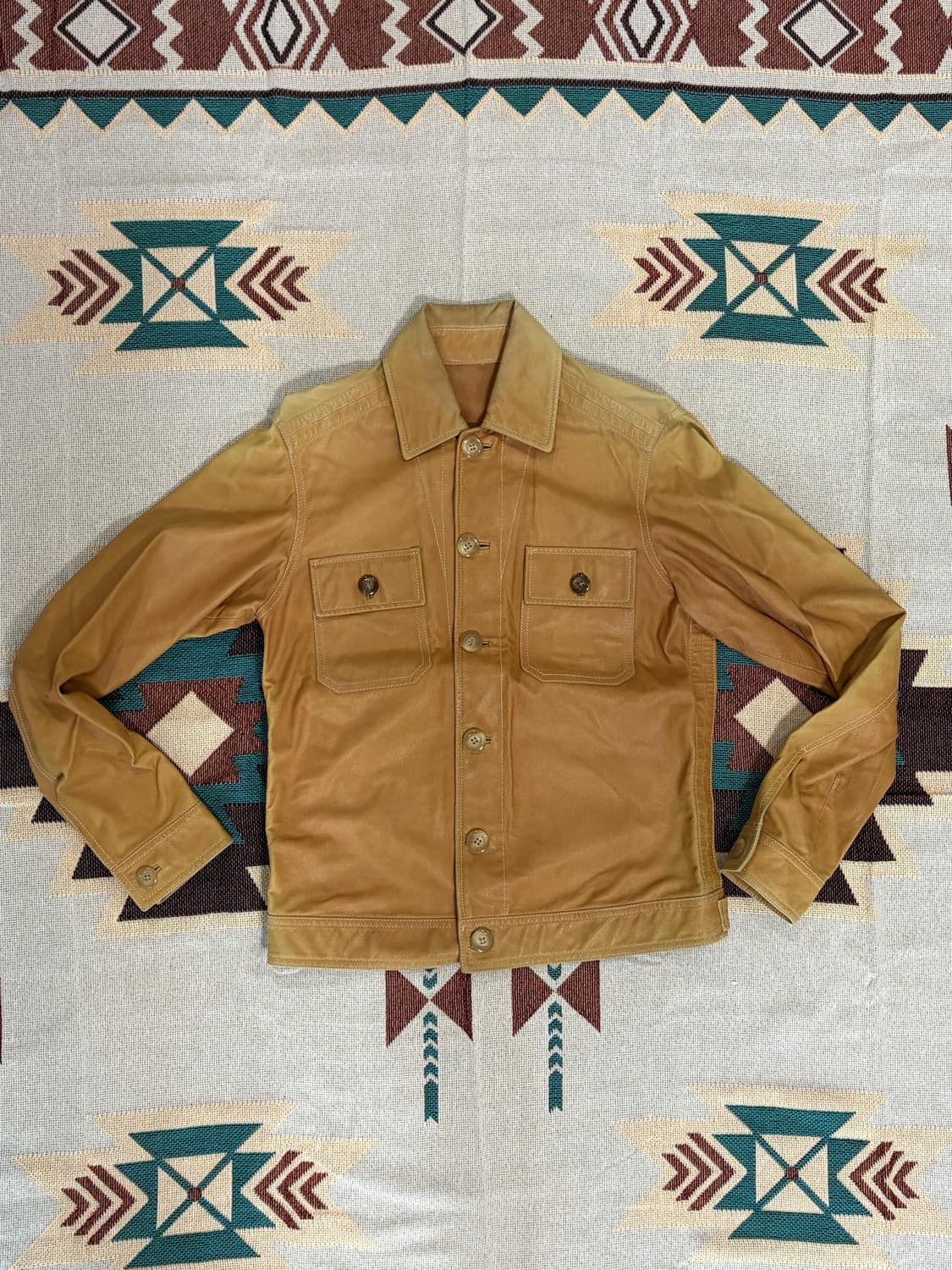 투모로우랜드 이태리 별주 레더 트러커 자켓 상품이미지1