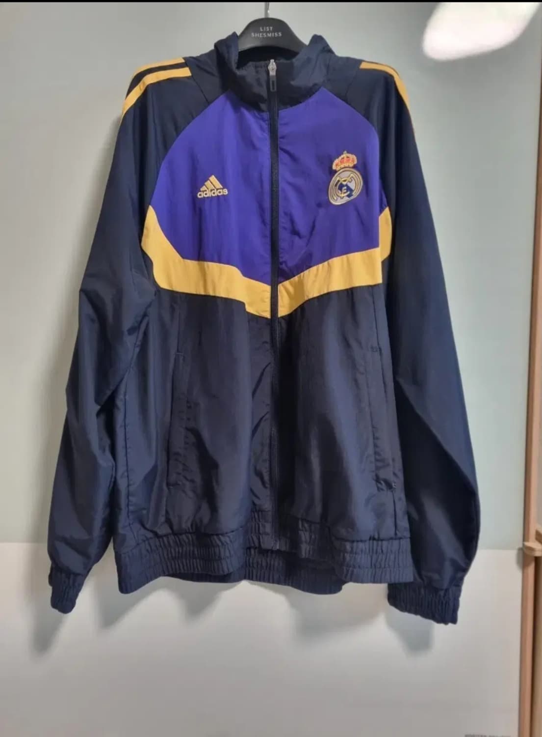 아디다스 레알 마드리드 우븐 트랙 상품이미지1
