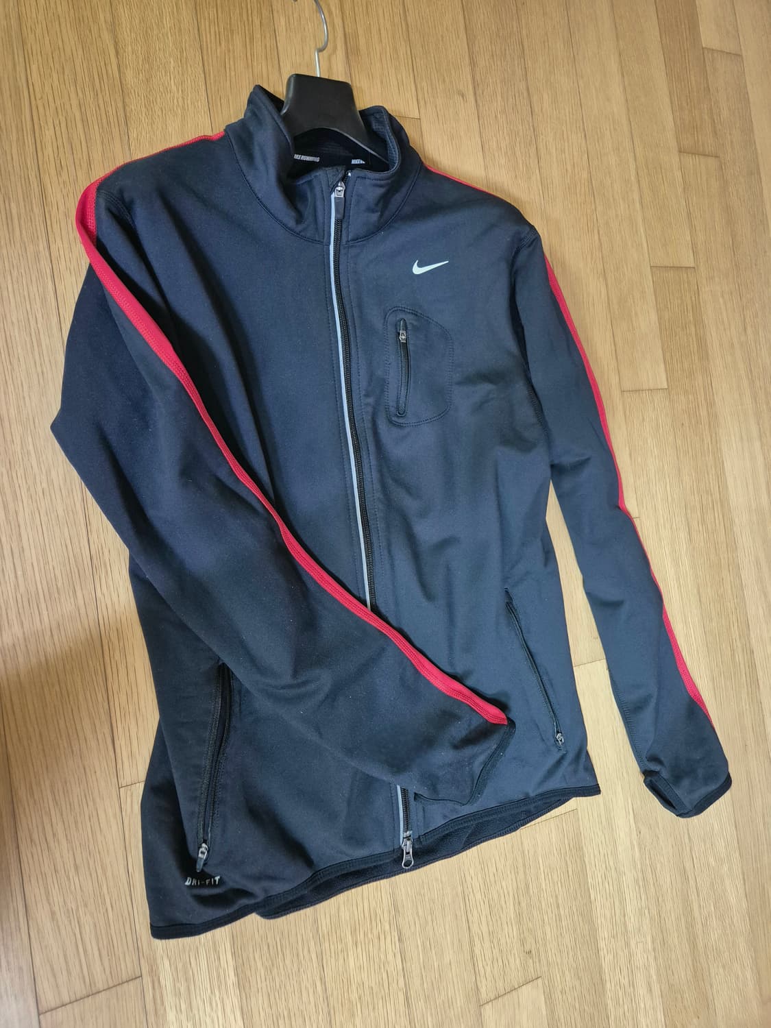 나이키 러닝 드라이핏 자켓 상품이미지2