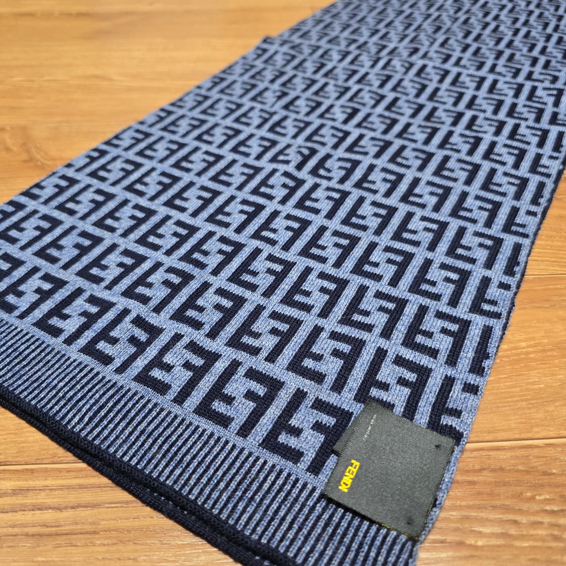 정품 펜디 머플러 상품이미지3