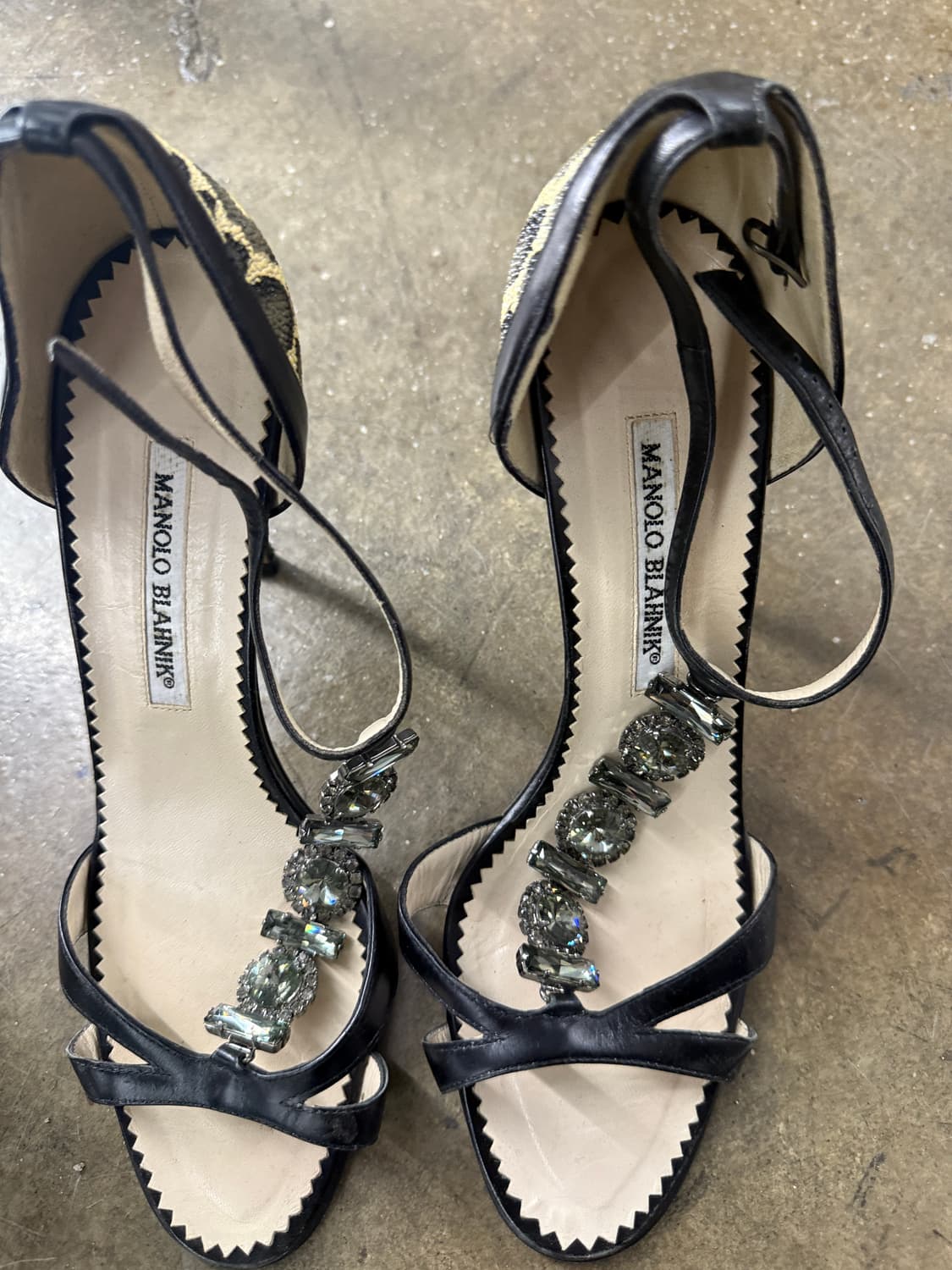 마놀로 블라닉 블랙 크리스탈 샌들 39 상품이미지2