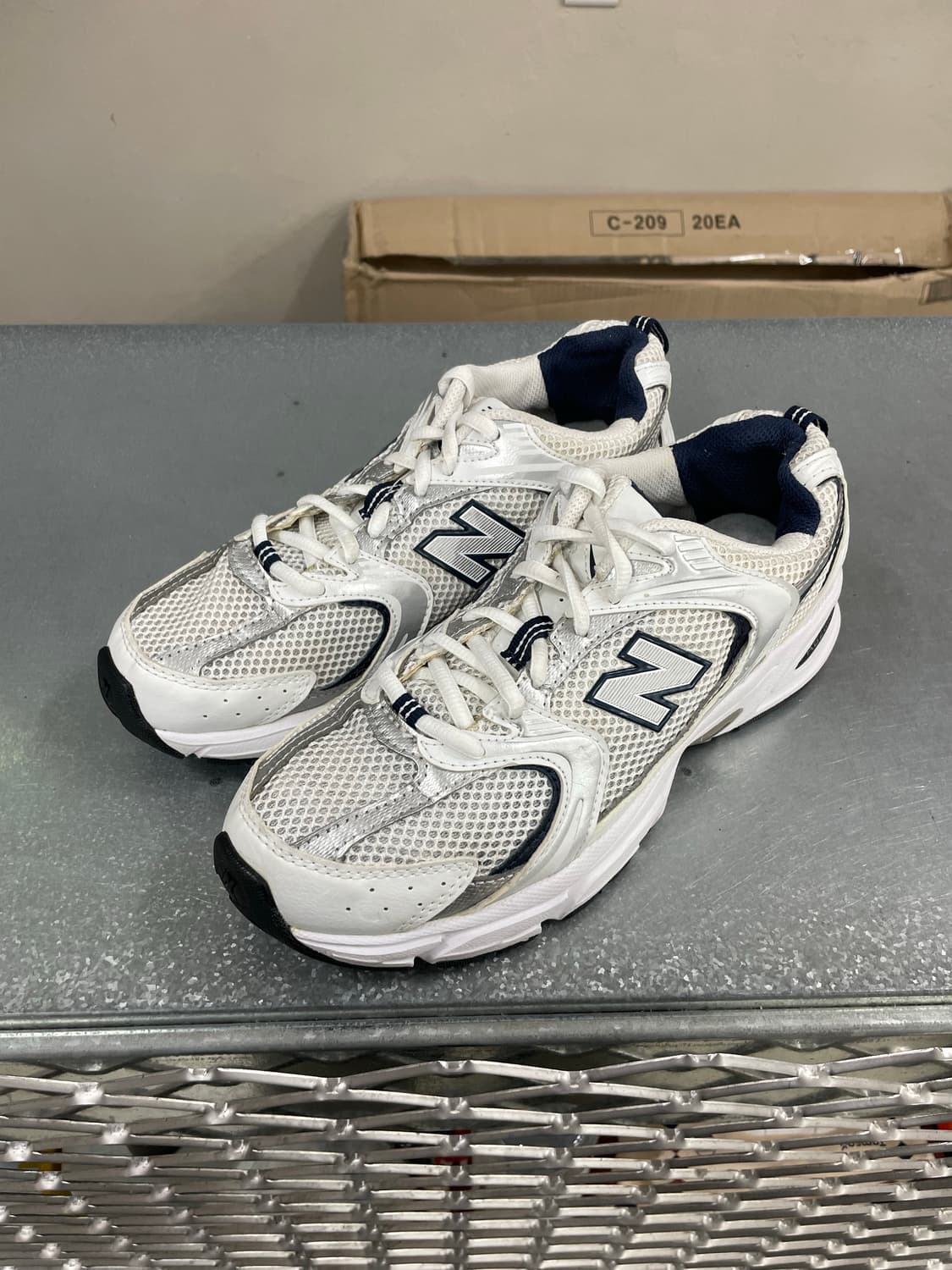 뉴발란스 530 화이트 실버 240 상품이미지2