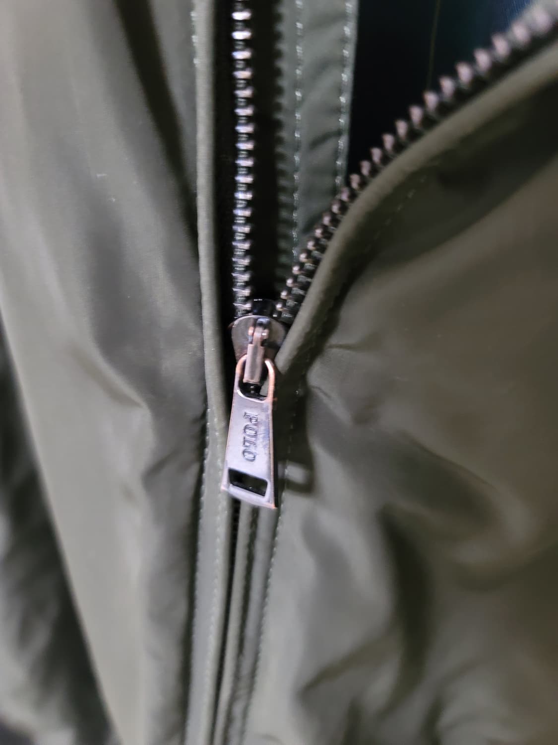 폴로 군청색 자켓 M 표기 100정사이즈 상태굿

남성100정

단추랑  상품이미지3