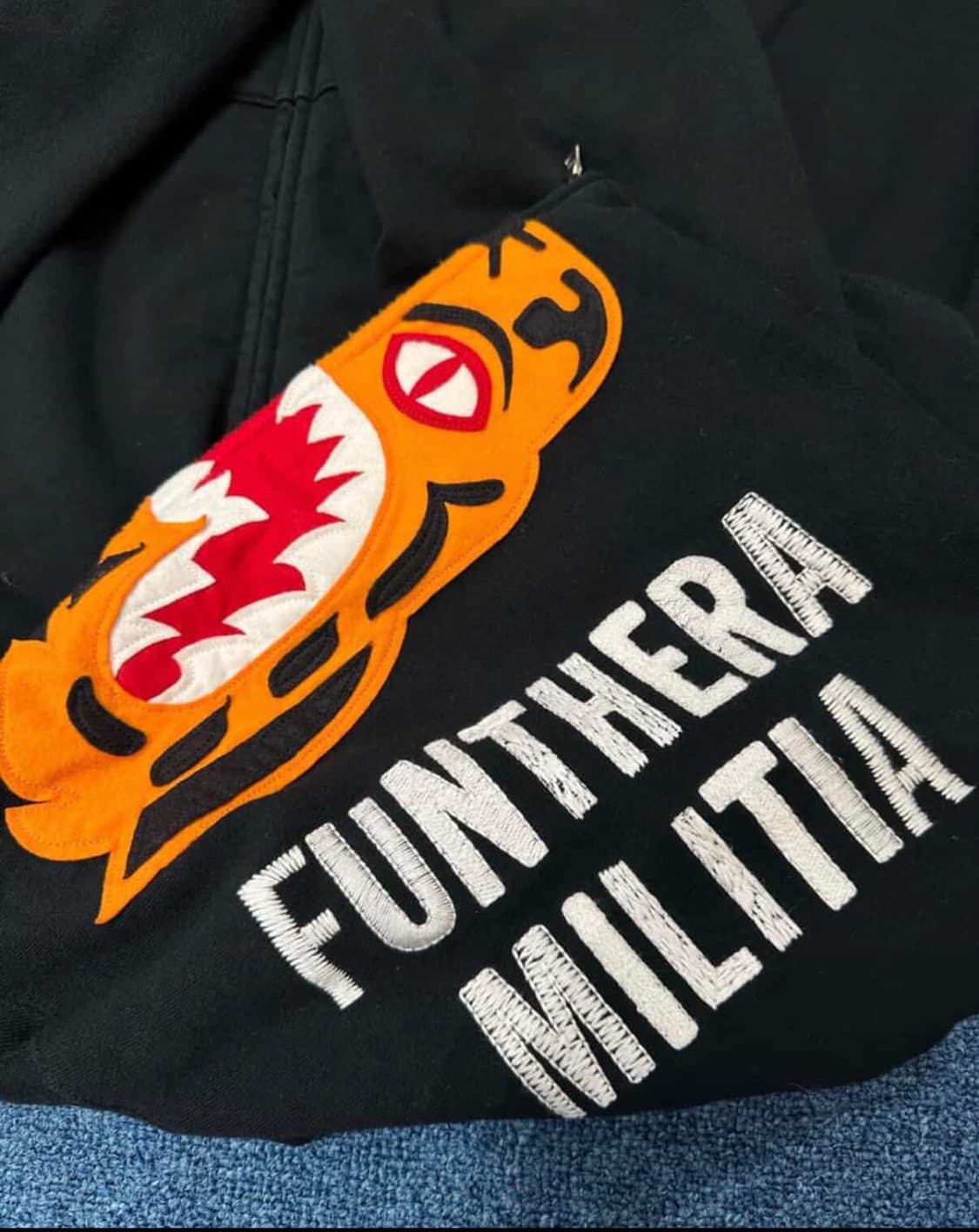 베이프 투웨이 호랑이 샤크 후드집업 상품이미지2