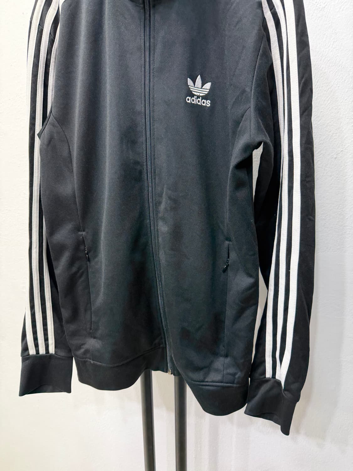정품) 아디다스 유로파져지 트랙탑 블랙 100 상품이미지3